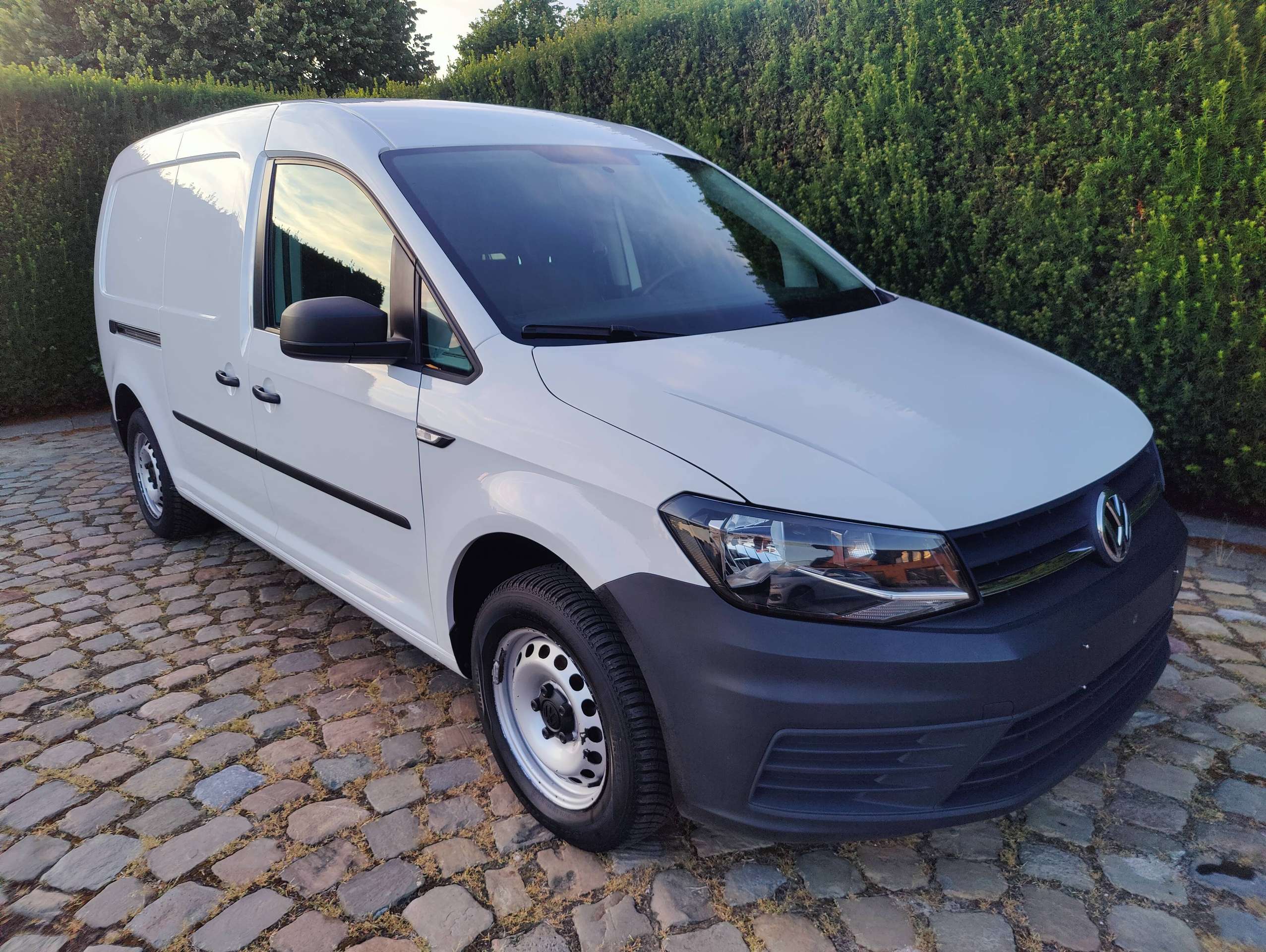 14d002d7-8655-4bef-8a04-56d439d2e40e1-volkswagen-caddy-2-0-cr-tdi-scr-maxi-eu6-20260710.jpg