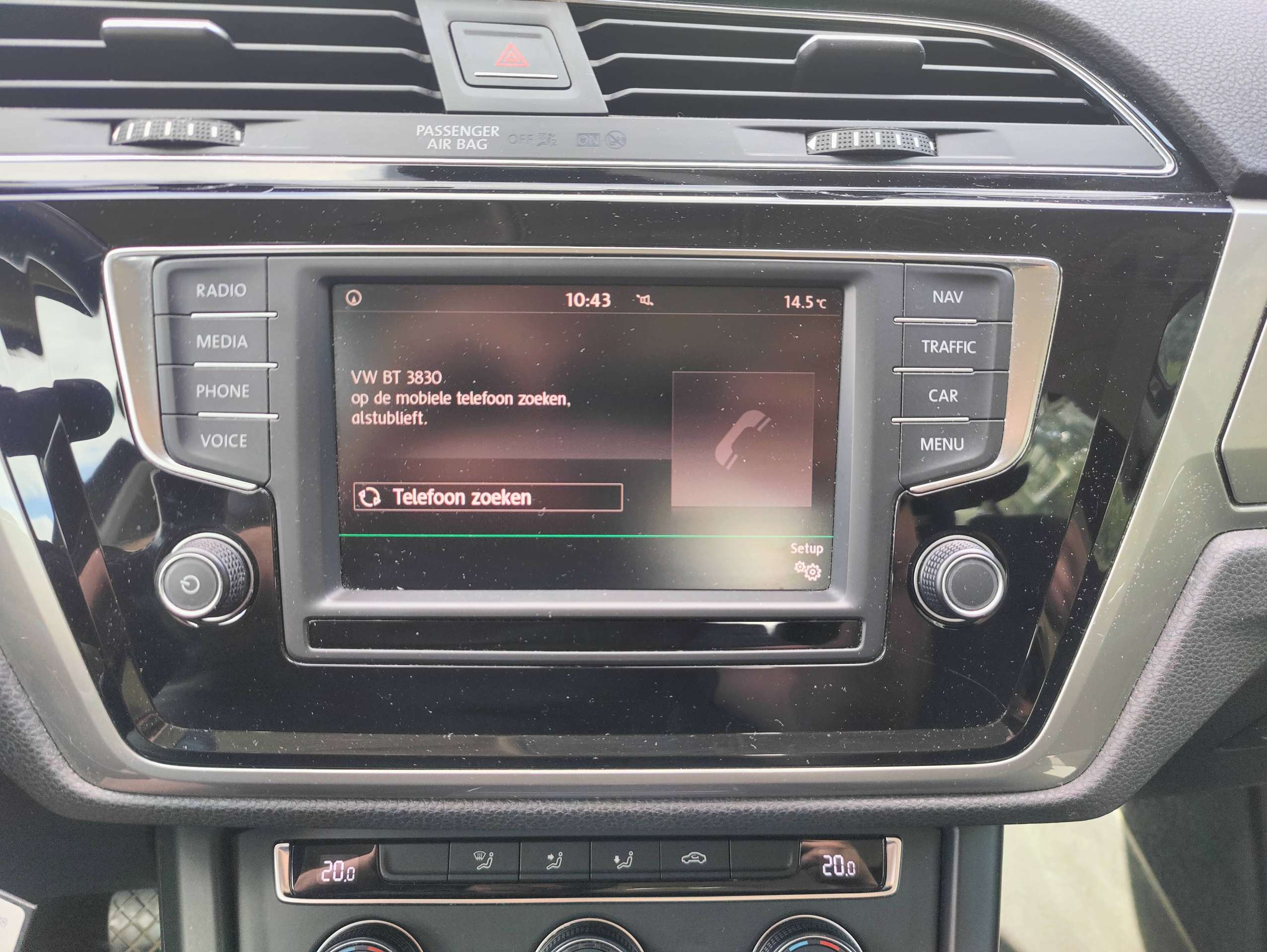 250a03bf-30bf-4ffe-9dd7-cd618bddfdf718-volkswagen-touran-touran-1-6-tdi-scr-trendline-export-of-handelaar-20260722.jpg