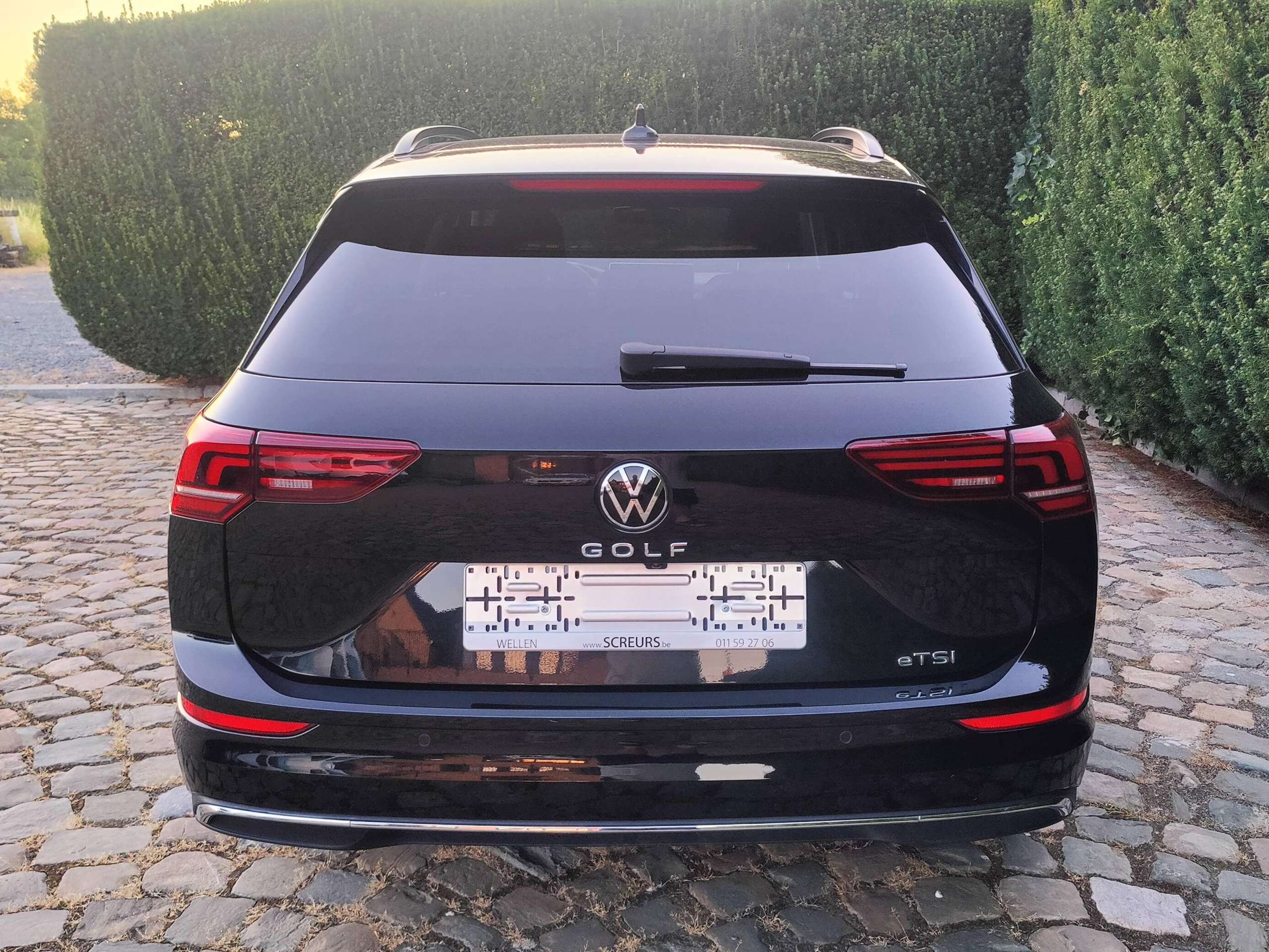 2af5d834-5de2-4447-ab58-d117c758e4466-volkswagen-golf-variant-1-5-etsi-goal-dsg-20260718.jpg