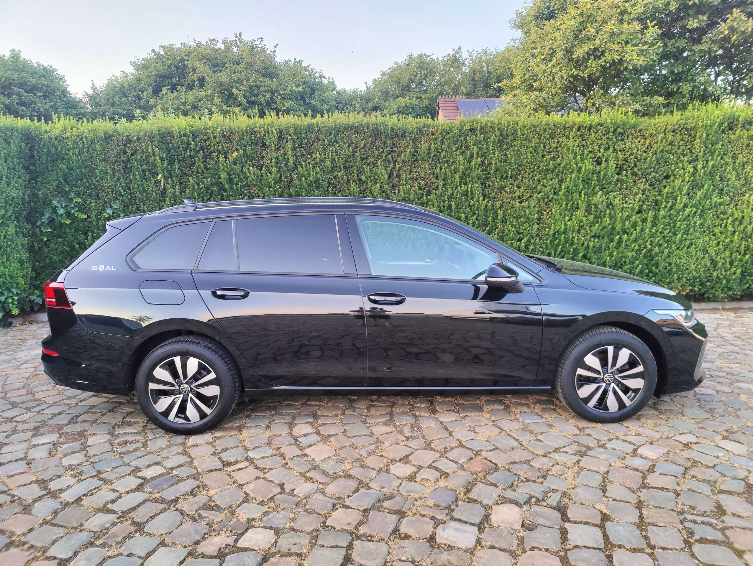 2af5d834-5de2-4447-ab58-d117c758e4468-volkswagen-golf-variant-1-5-etsi-goal-dsg-20260718.jpg