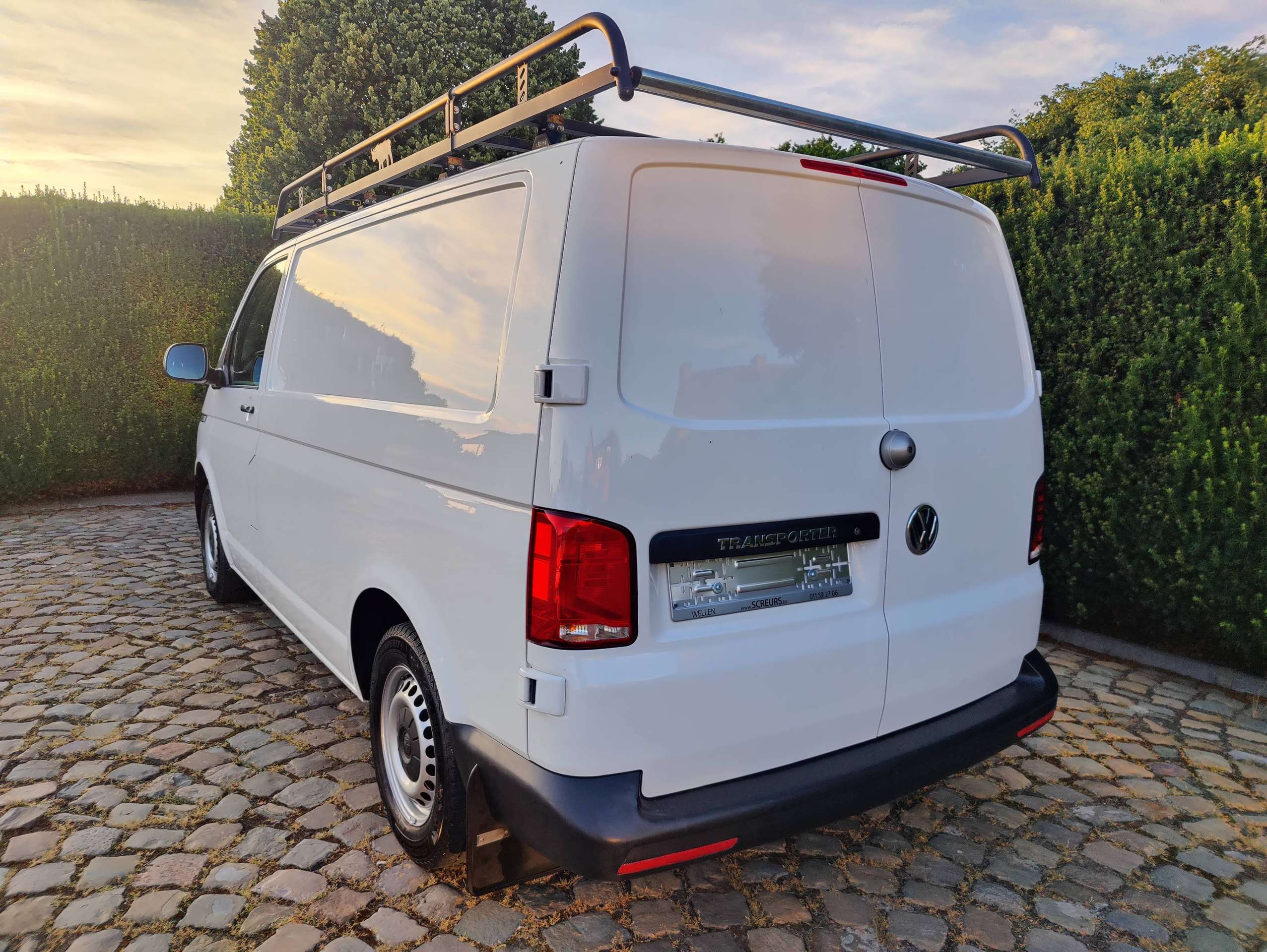 2e41edad-2f05-42bf-a379-8c455adc984a5-volkswagen-t6-1-transporter-2-0-tdi-scr-bmt-eu6d-temp-20260710.jpg