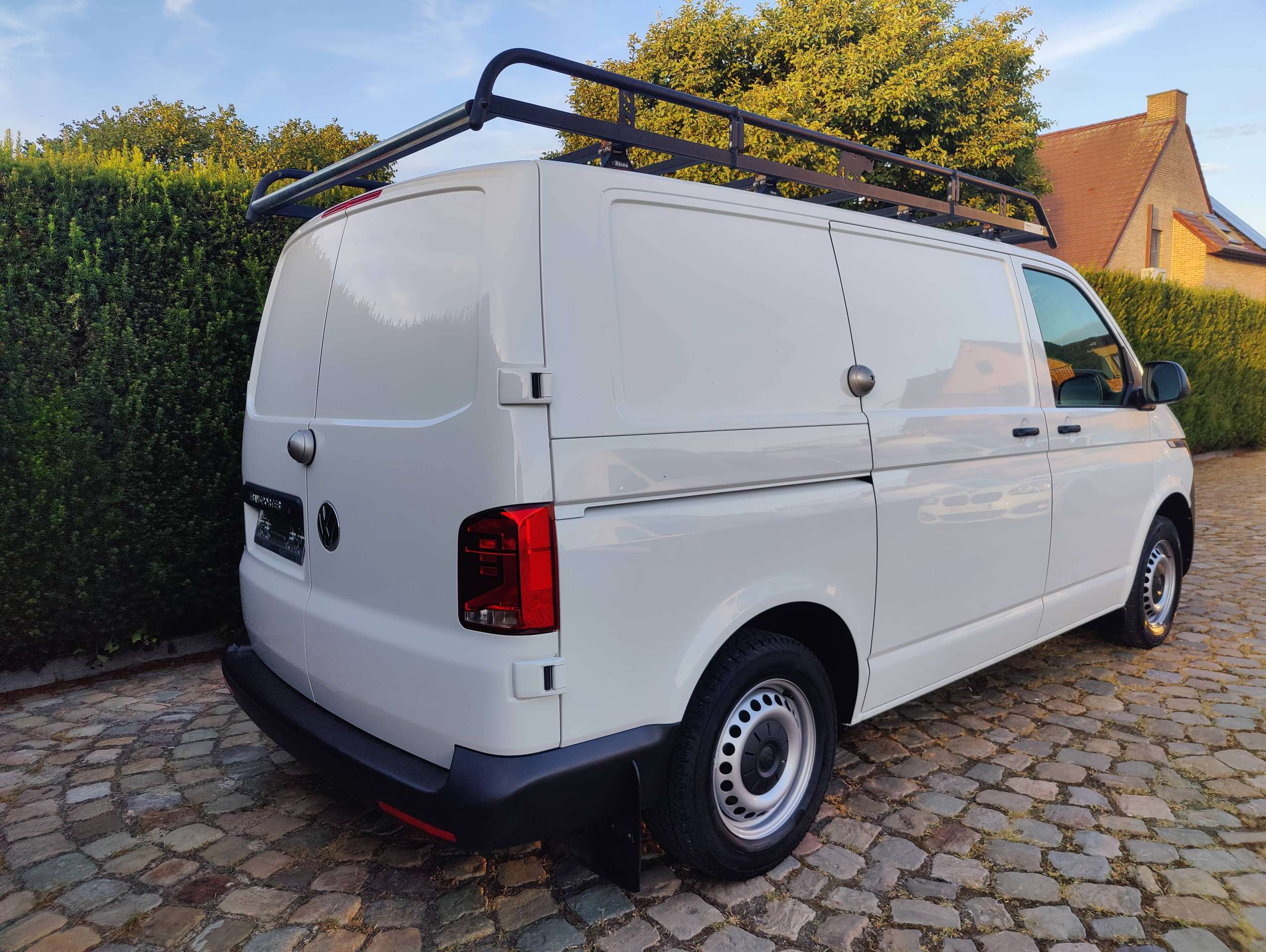 2e41edad-2f05-42bf-a379-8c455adc984a7-volkswagen-t6-1-transporter-2-0-tdi-scr-bmt-eu6d-temp-20260710.jpg
