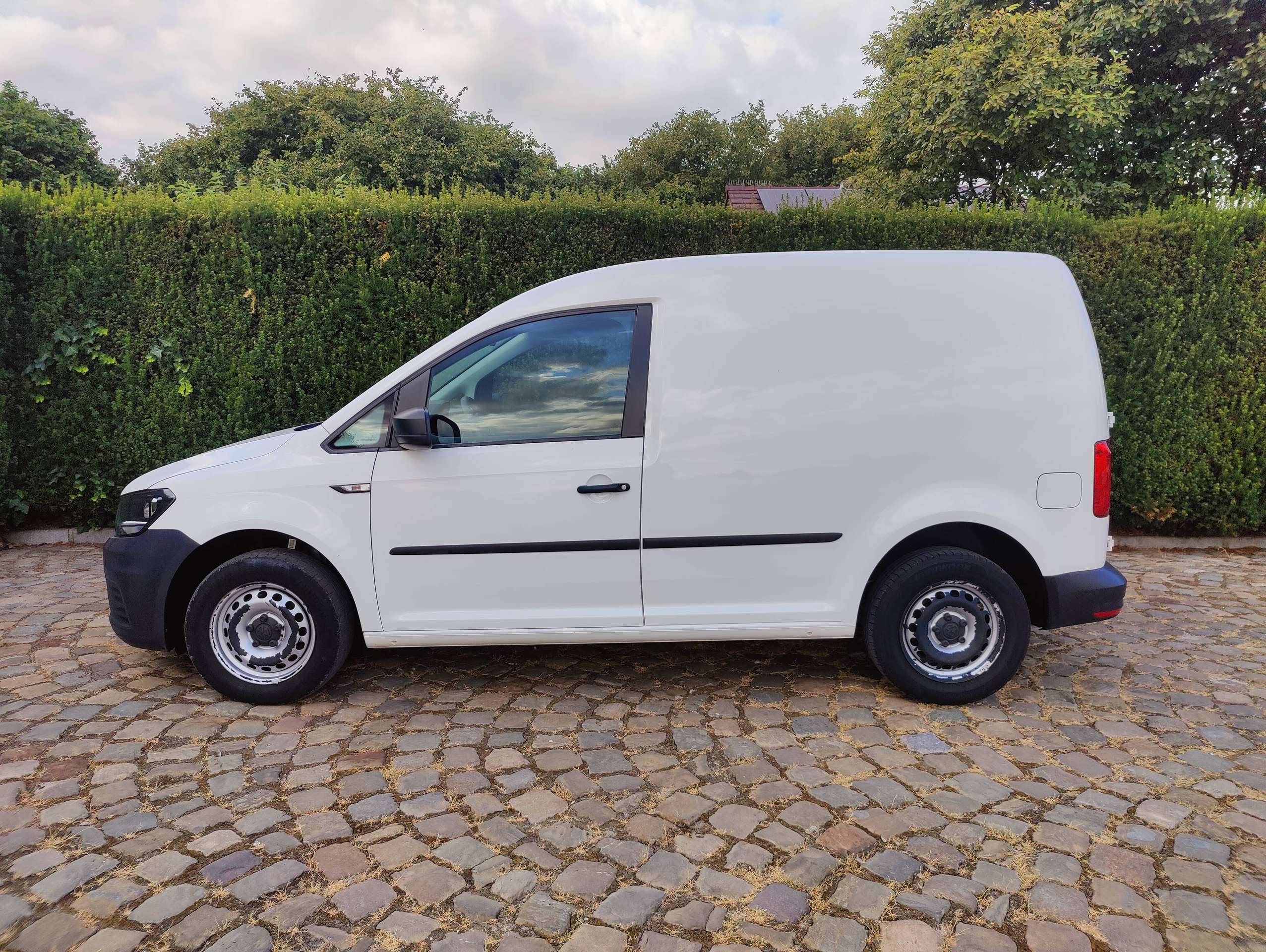 35def6e0-8f13-4793-91f9-f5e43c5838b54-volkswagen-caddy-2-0-cr-tdi-scr-eu6-20260725.jpg