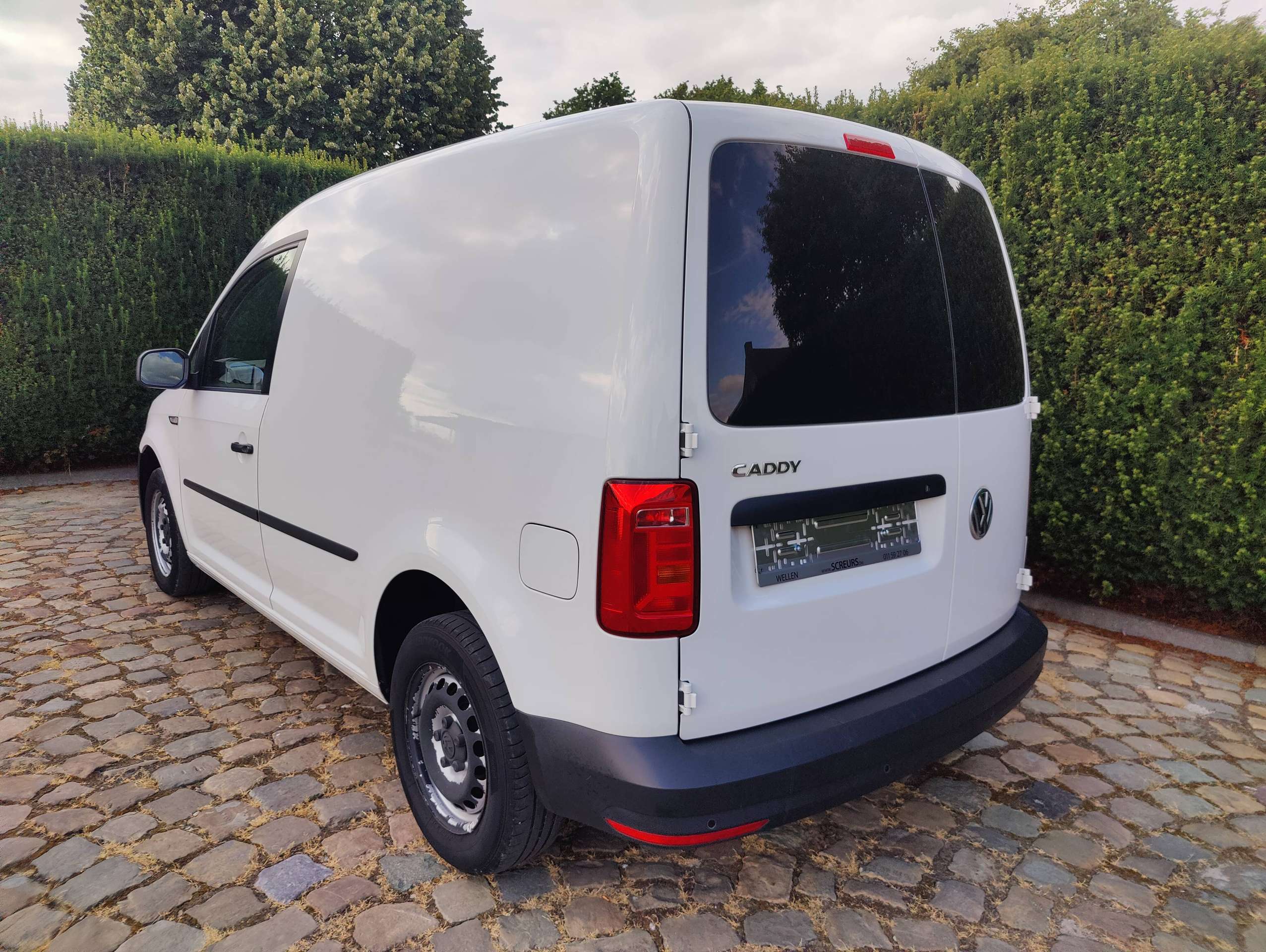 35def6e0-8f13-4793-91f9-f5e43c5838b55-volkswagen-caddy-2-0-cr-tdi-scr-eu6-20260725.jpg