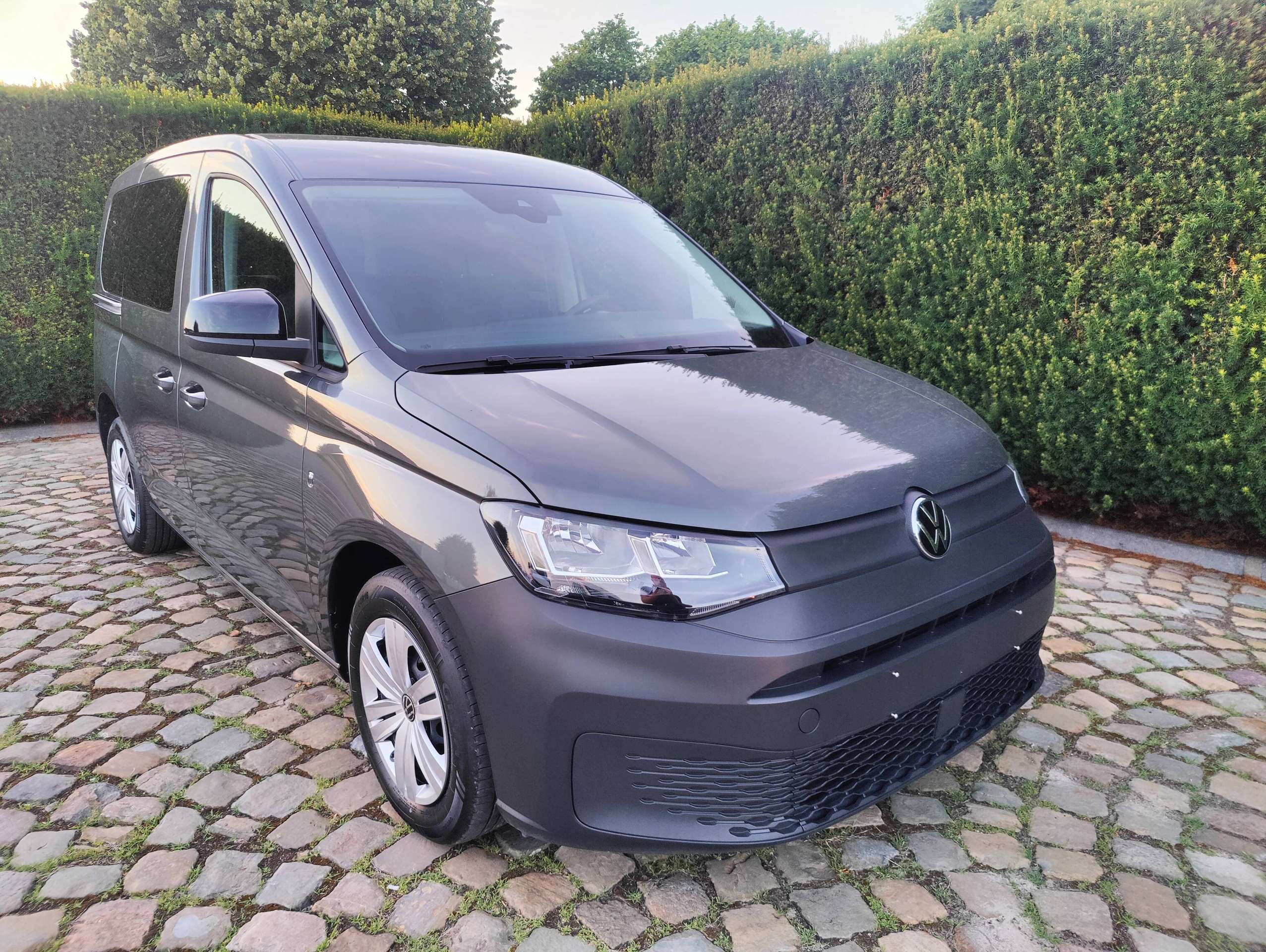 388b6da9-71fb-4ffb-ab2f-7612bb7f7bd81-volkswagen-caddy-caddy-1-5-tsi-5pl-dsg-20260708.jpg