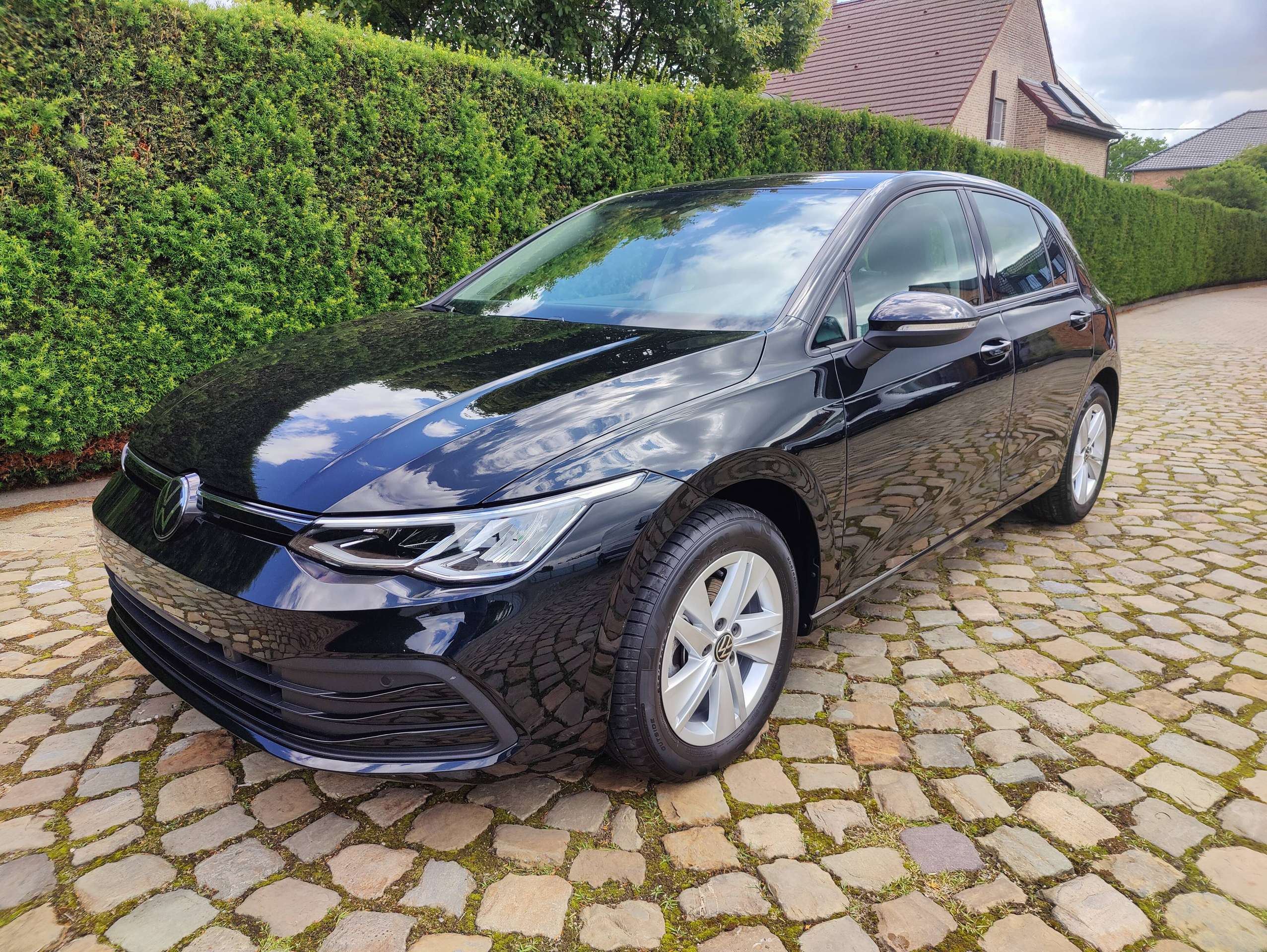 398d81d0-b2a0-4048-bc4b-54fca413f4b33-volkswagen-golf-golf-1-5-etsi-life-business-opf-dsg-20260708.jpg