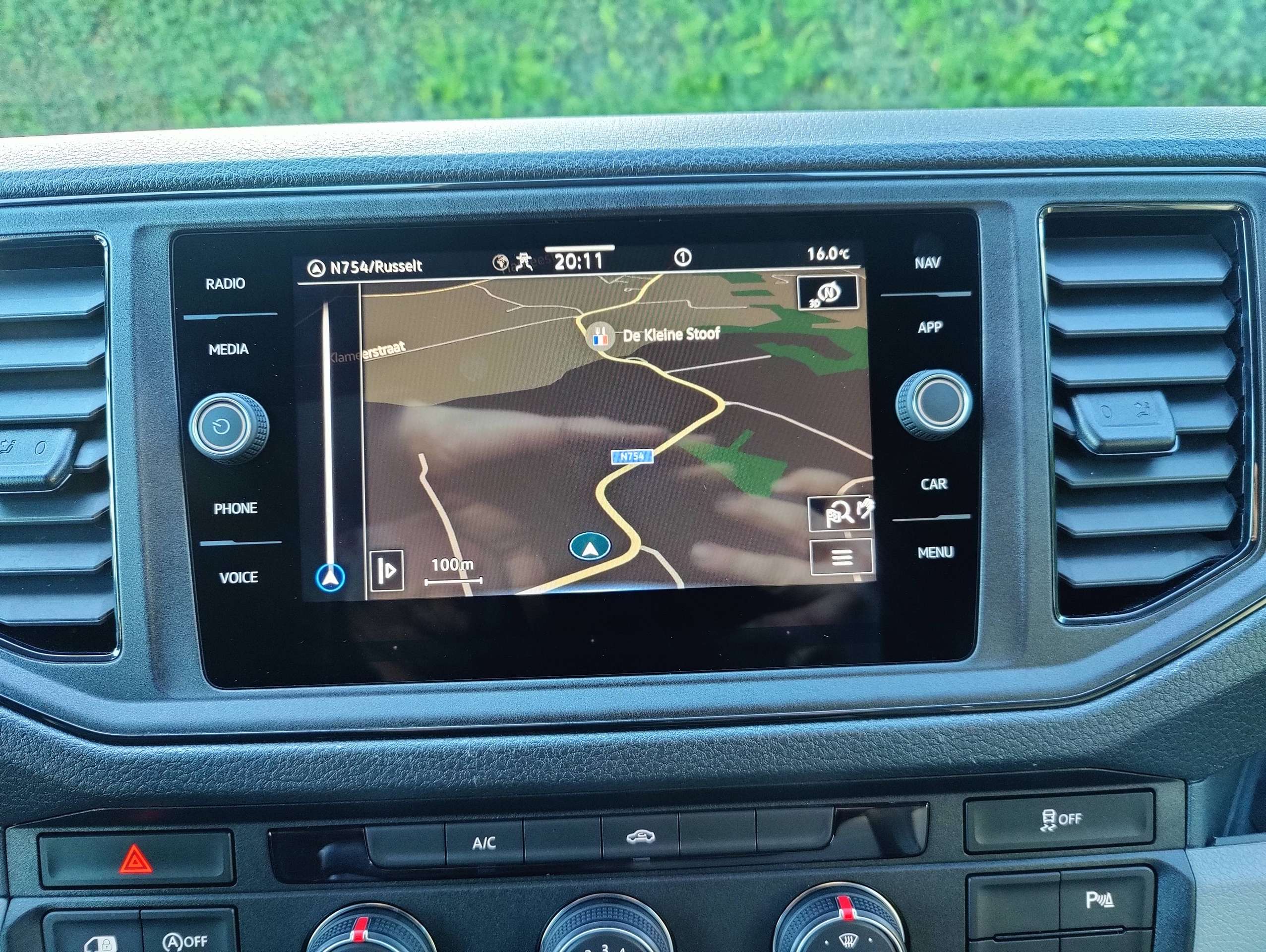 4f412fbd-199f-4868-bfff-2c1828d388df16-volkswagen-crafter-crafter-2-0-cr-tdi-l4h3-navigatieandroid-auto-apple-carplay-20260708.jpg
