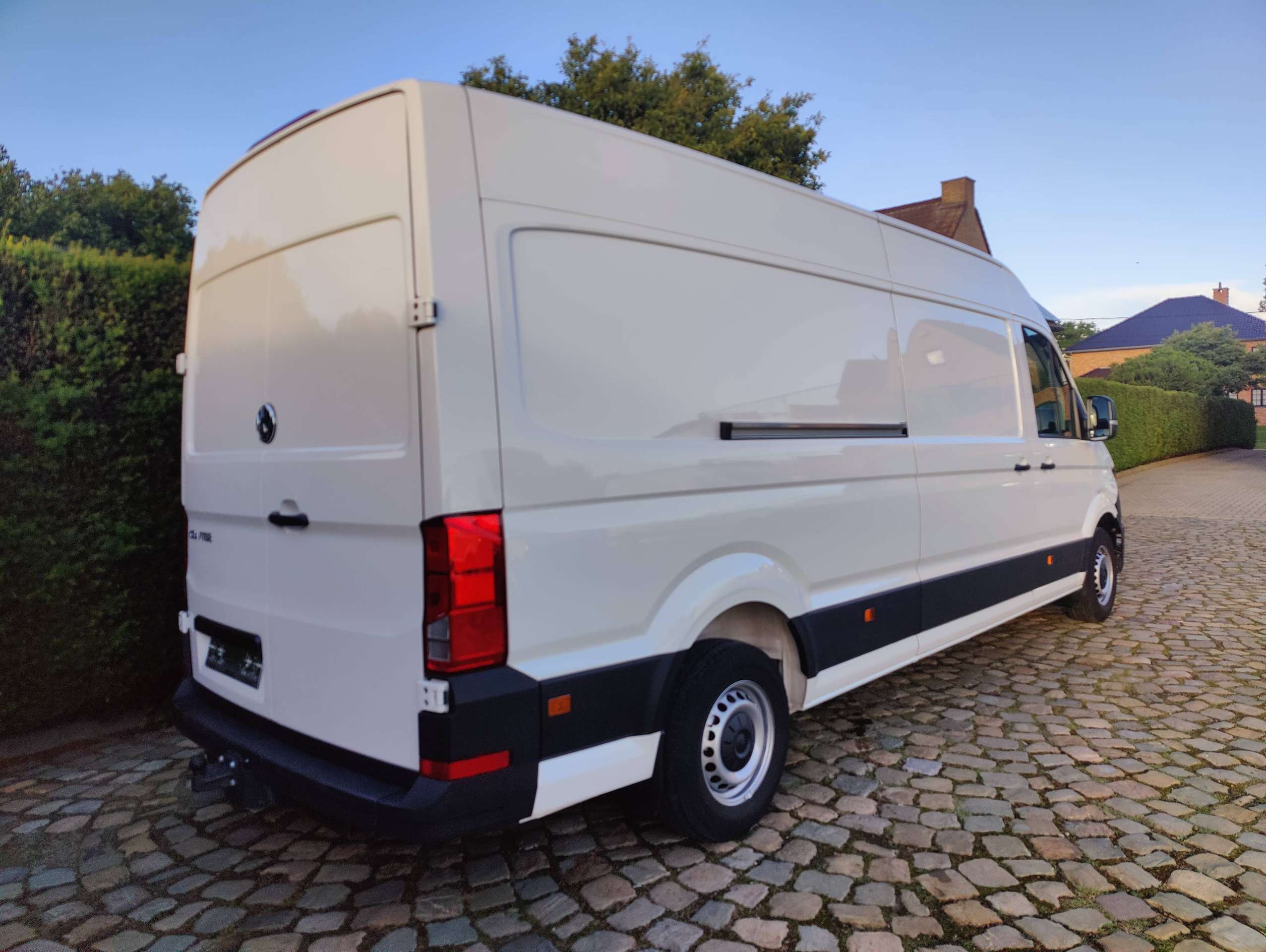 4f412fbd-199f-4868-bfff-2c1828d388df7-volkswagen-crafter-crafter-2-0-cr-tdi-l4h3-navigatieandroid-auto-apple-carplay-20260708.jpg