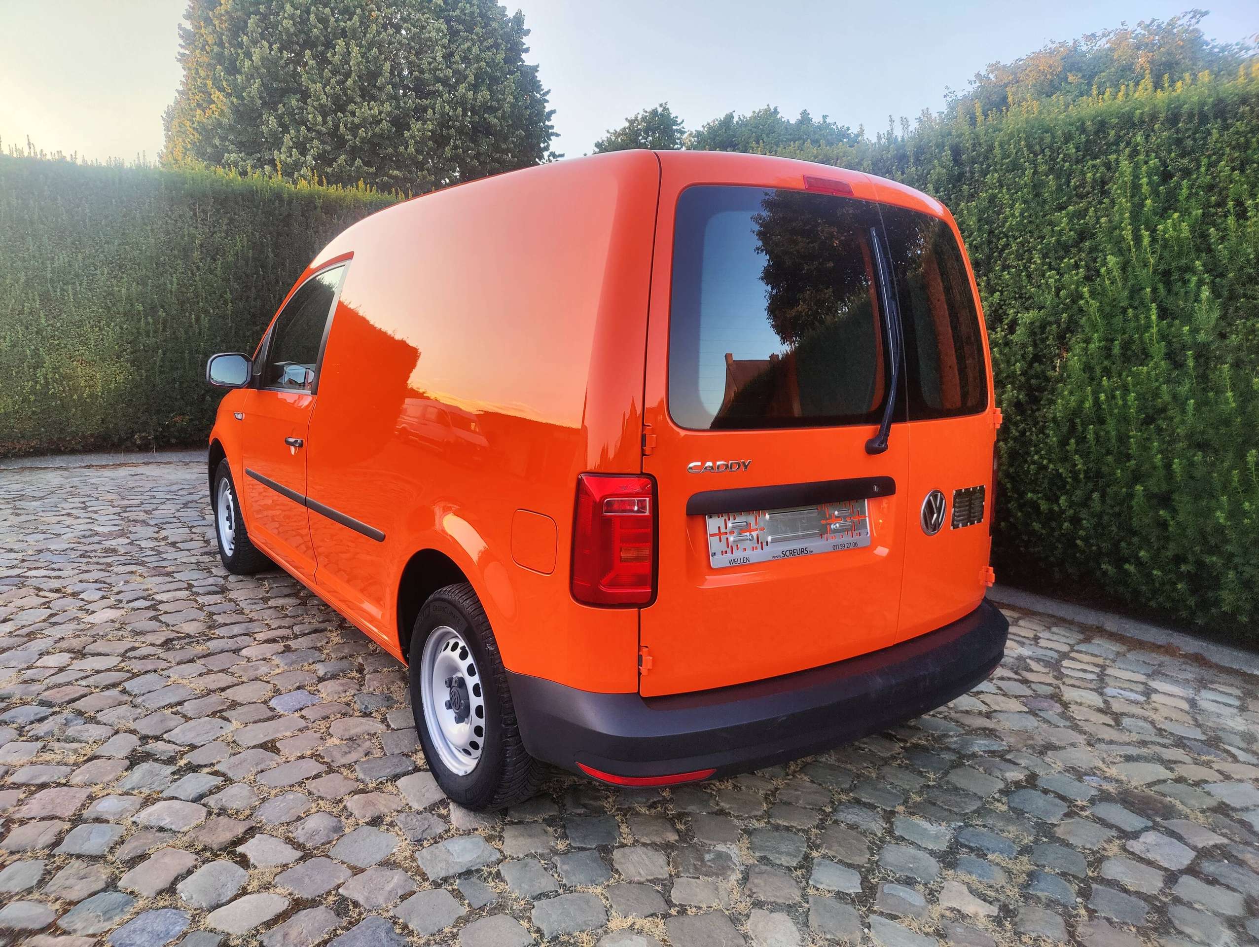 a277b0c1-dee9-46d1-8837-a159a3692e345-volkswagen-caddy-2-0-cr-tdi-scr-eu6-20260731.jpg