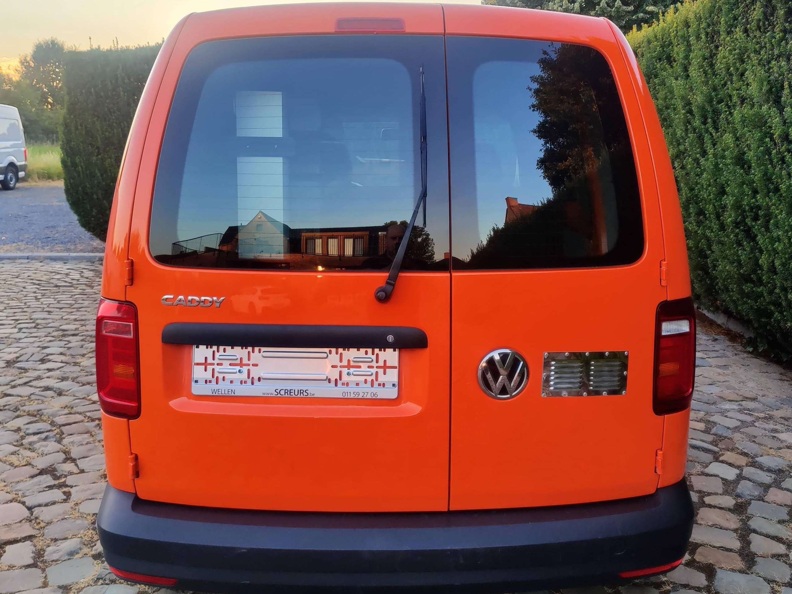 a277b0c1-dee9-46d1-8837-a159a3692e346-volkswagen-caddy-2-0-cr-tdi-scr-eu6-20260731.jpg