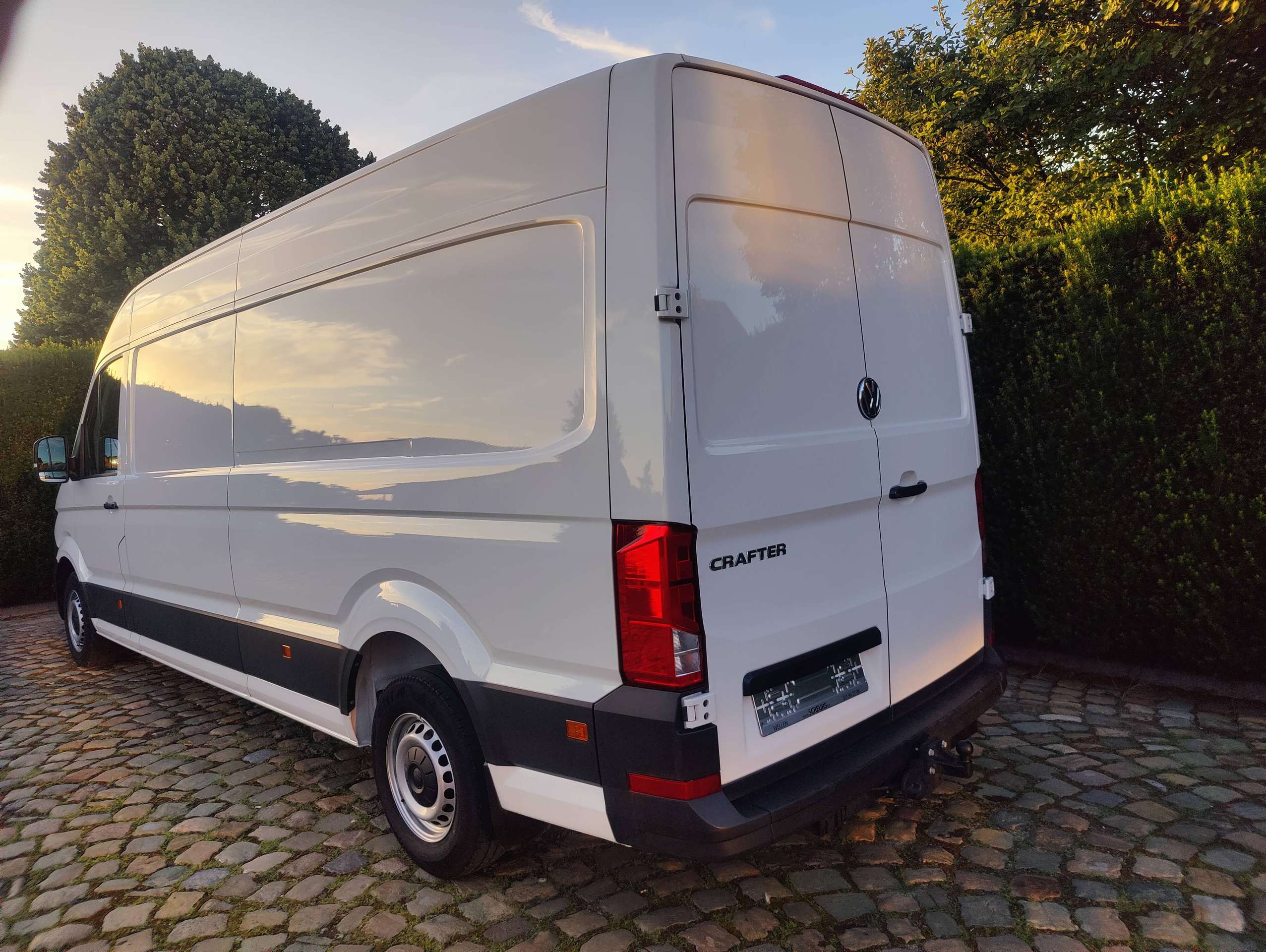 b768632a-b2fe-4204-b0c2-857e47ddbc555-volkswagen-crafter-crafter-2-0-cr-tdi-l4h3-aut-20260708.jpg