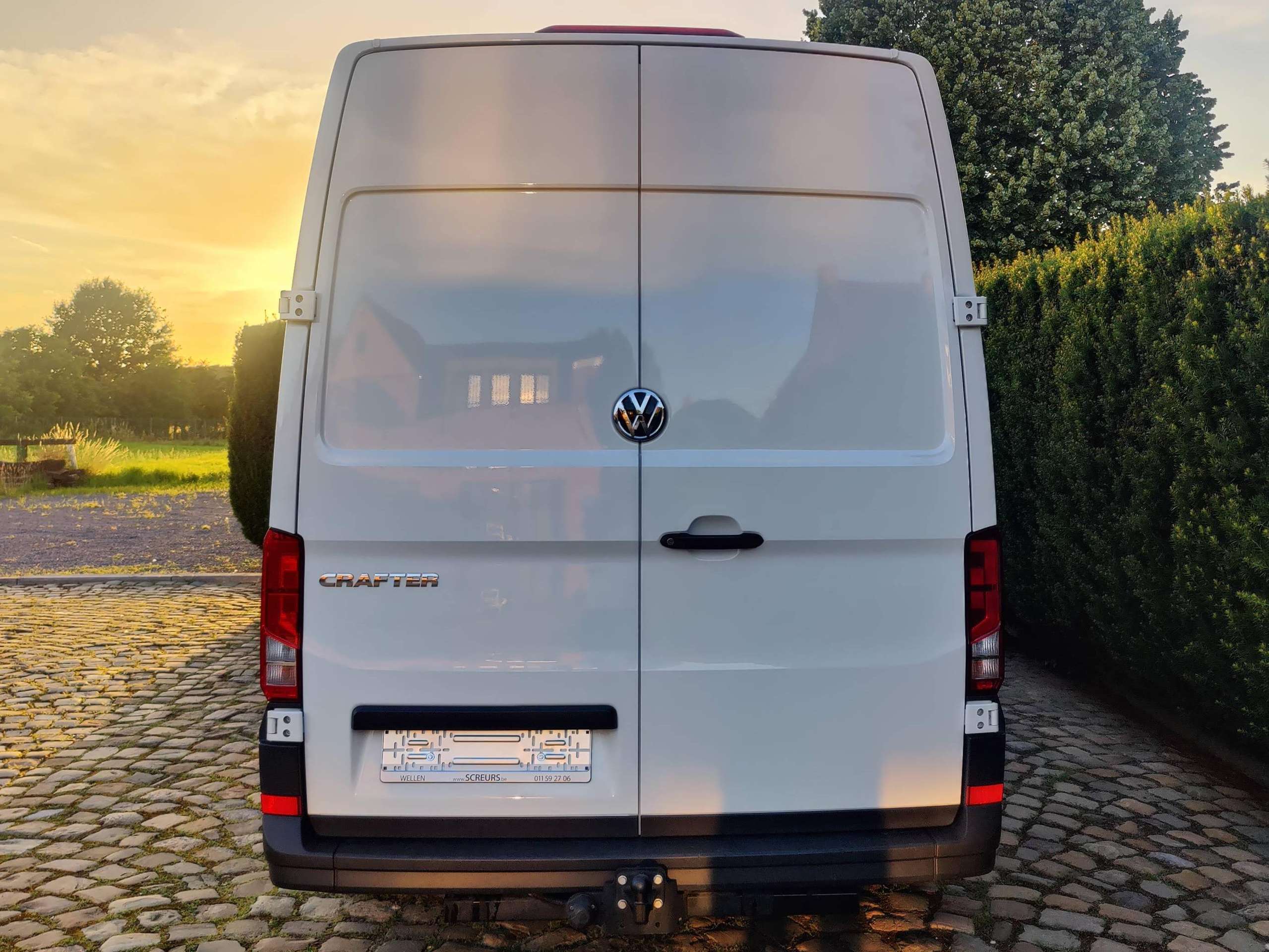 b768632a-b2fe-4204-b0c2-857e47ddbc556-volkswagen-crafter-crafter-2-0-cr-tdi-l4h3-aut-20260708.jpg