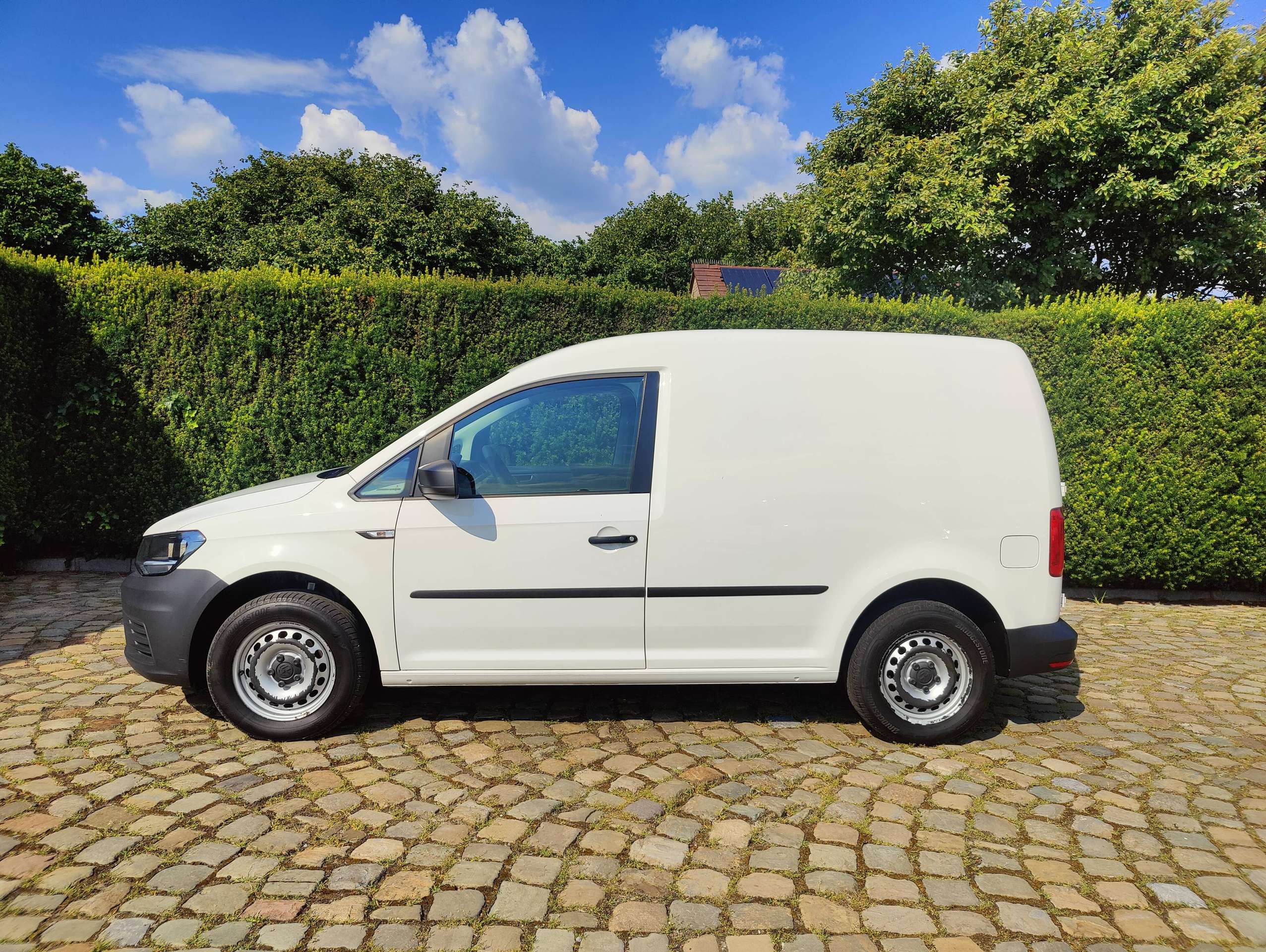 f4734703-4e55-42eb-9661-e9b1f57a430e4-volkswagen-caddy-2-0-tdi-20260708.jpg