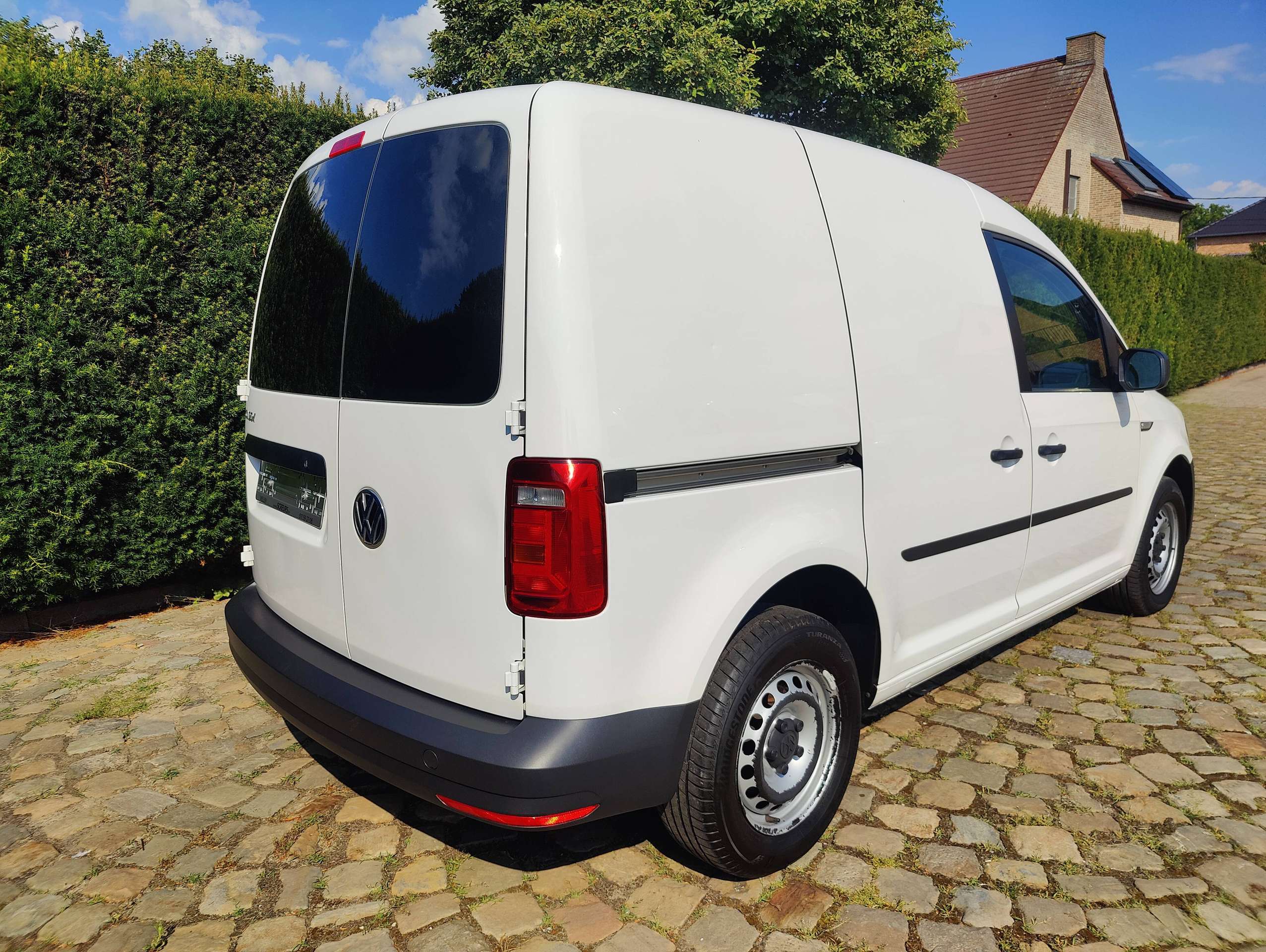 f4734703-4e55-42eb-9661-e9b1f57a430e7-volkswagen-caddy-2-0-tdi-20260708.jpg
