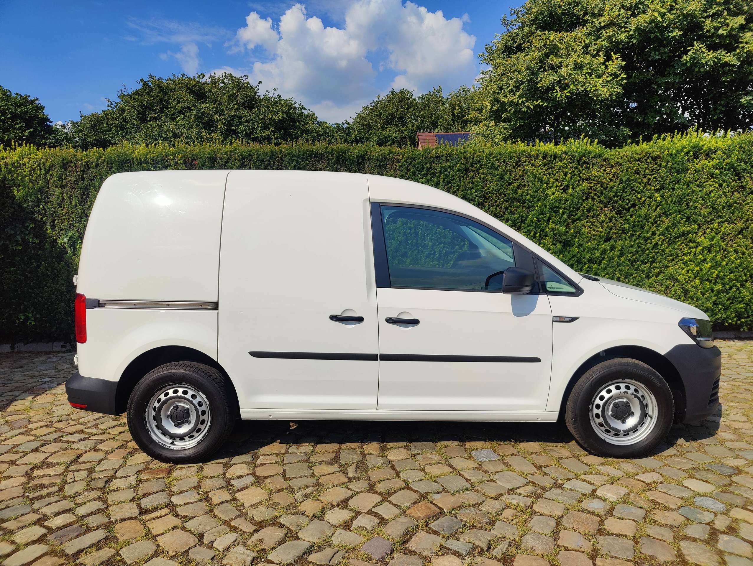 f4734703-4e55-42eb-9661-e9b1f57a430e8-volkswagen-caddy-2-0-tdi-20260708.jpg