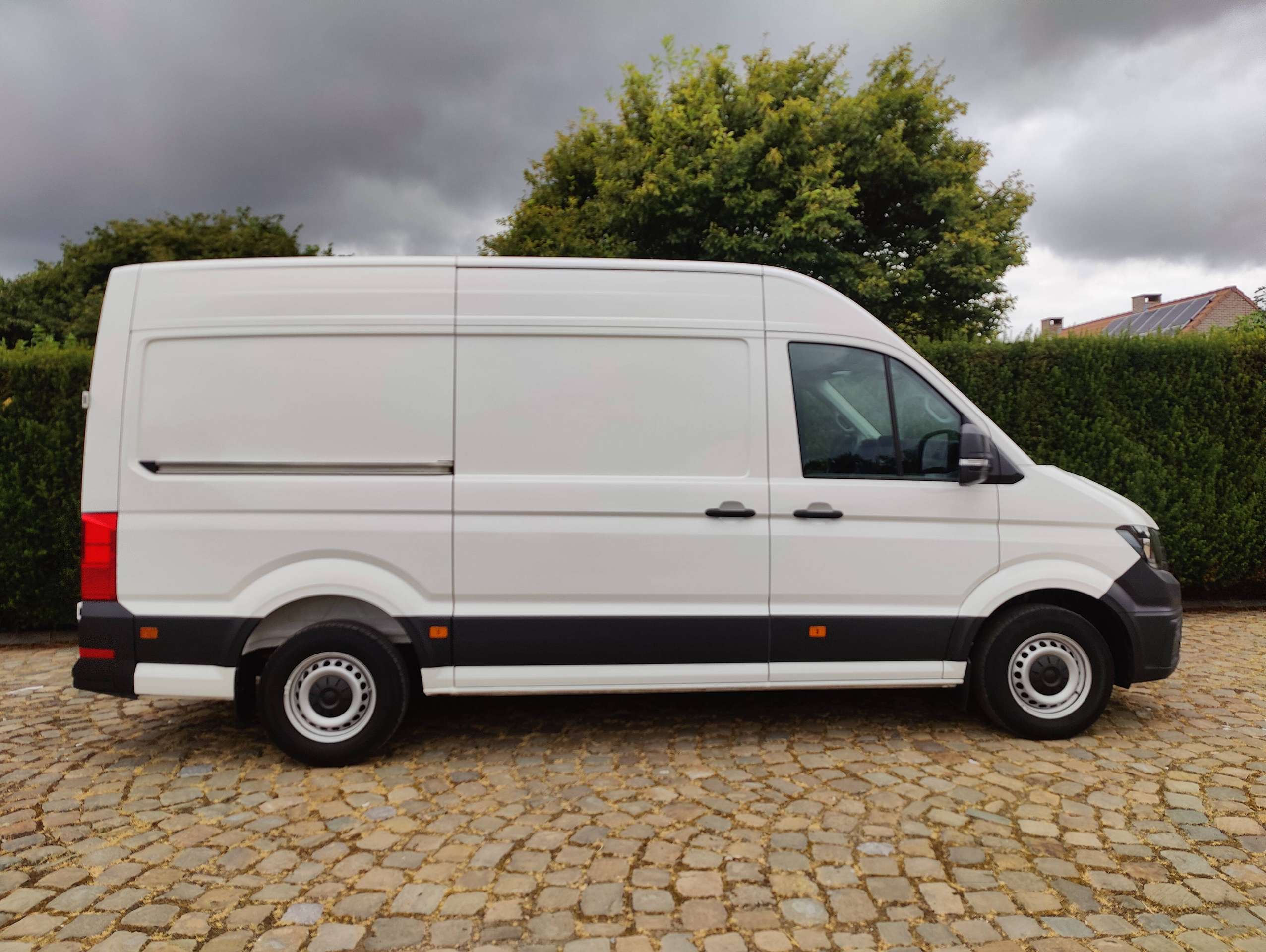f657cfaa-b2d2-4732-86ca-f10a68daaf178-volkswagen-crafter-crafter-2-0-cr-tdi-l3h3-20260722.jpg