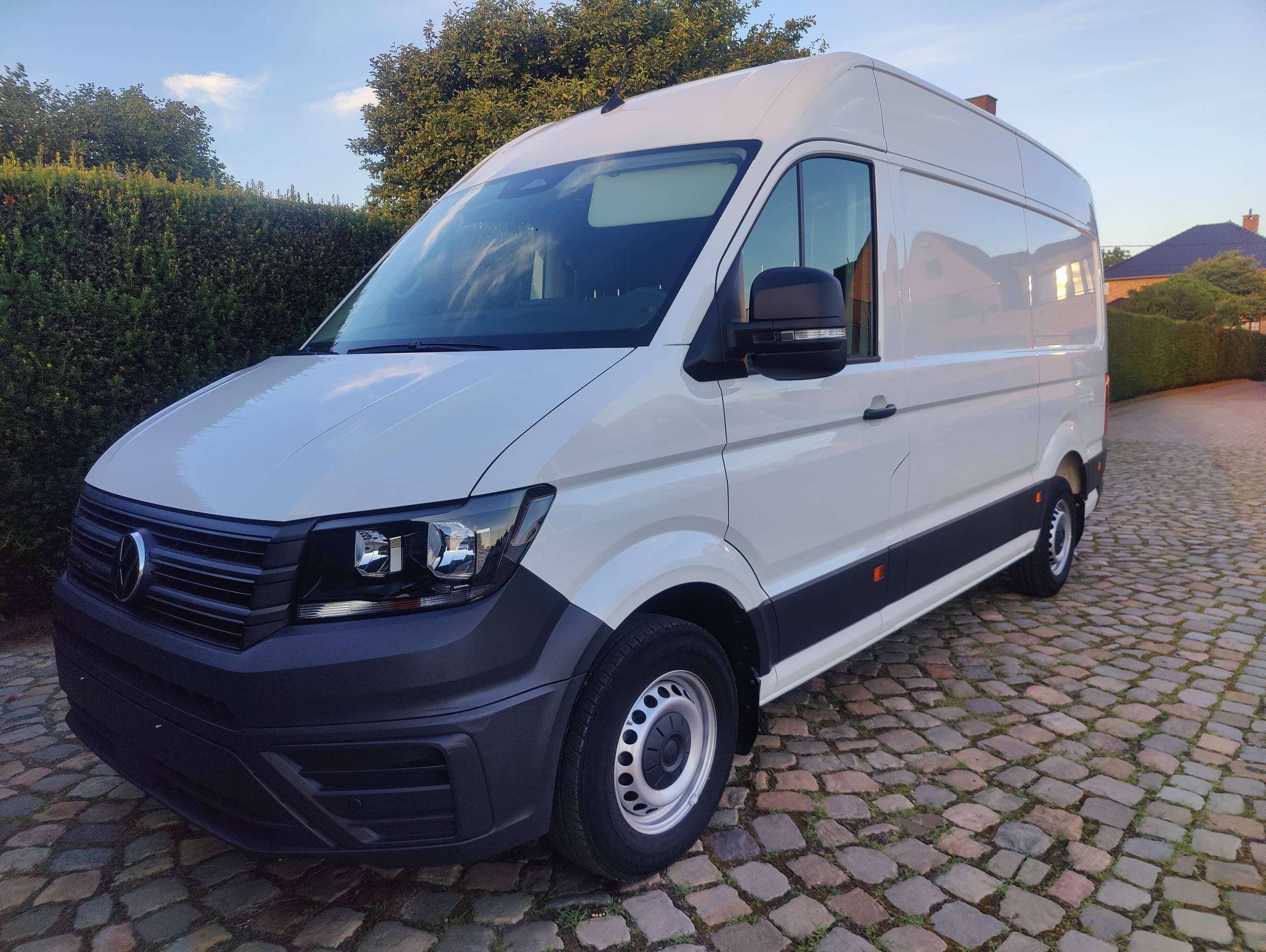 fddb1c84-f06b-4066-b552-f1aeb31565913-volkswagen-crafter-crafter-2-0-cr-tdi-l3h3-20260708.jpg