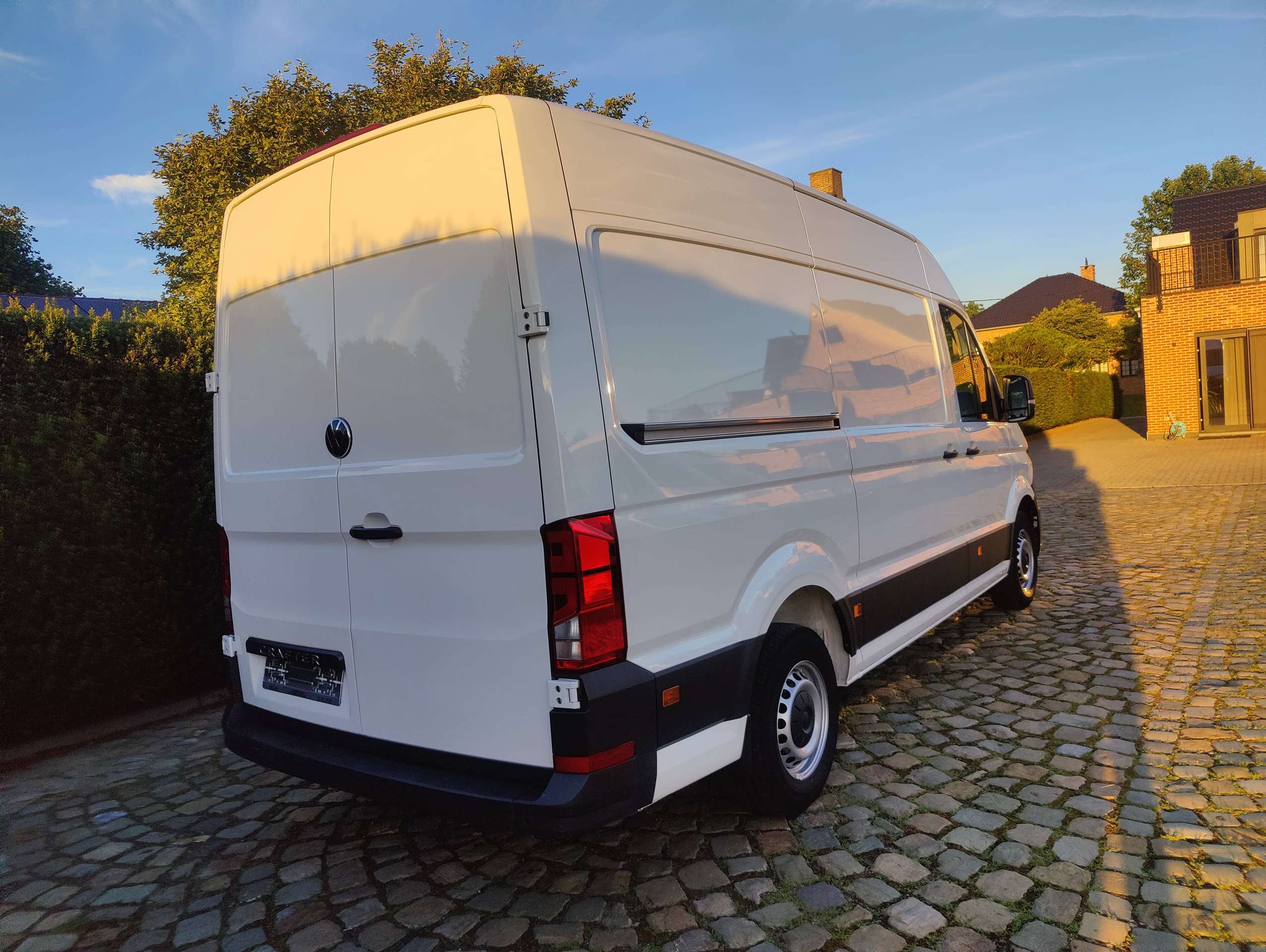 fddb1c84-f06b-4066-b552-f1aeb31565917-volkswagen-crafter-crafter-2-0-cr-tdi-l3h3-20260708.jpg