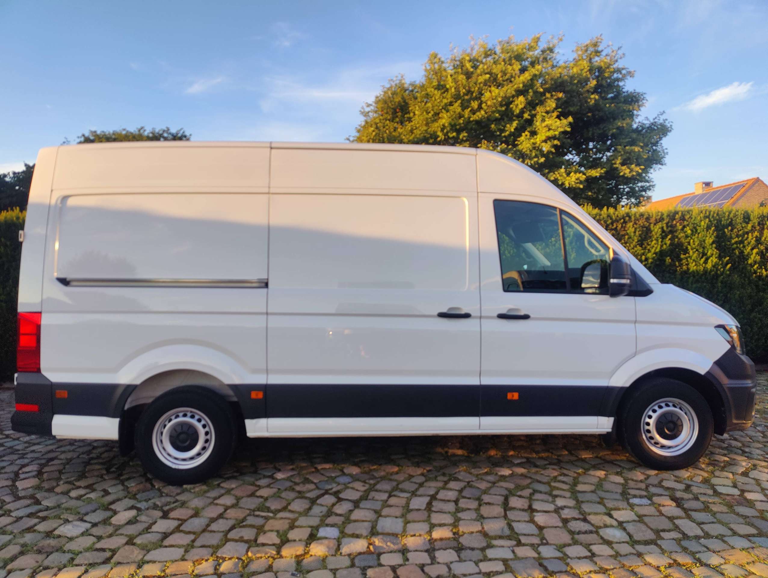 fddb1c84-f06b-4066-b552-f1aeb31565918-volkswagen-crafter-crafter-2-0-cr-tdi-l3h3-20260708.jpg