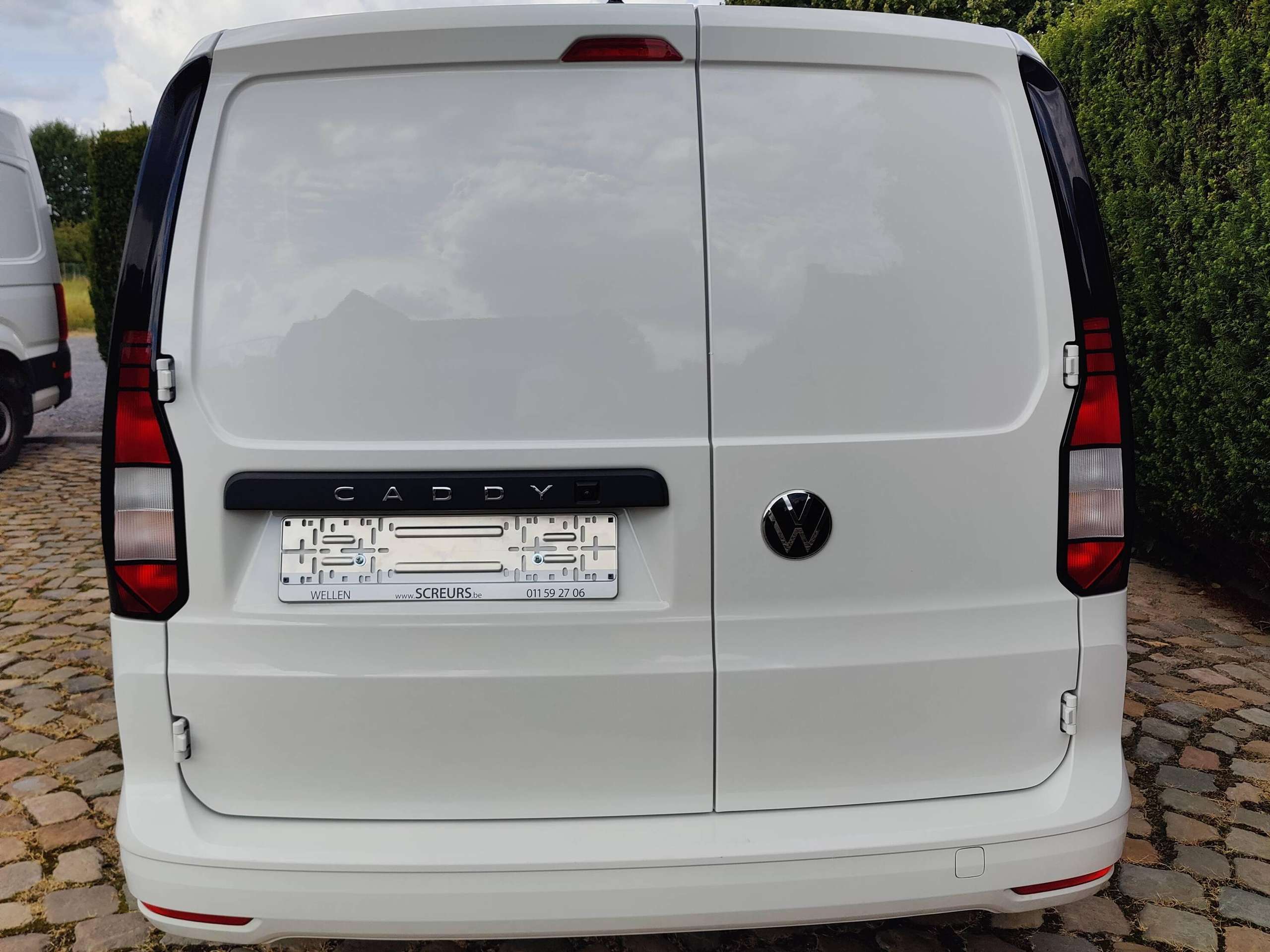 08281777-d065-4703-8823-5cb621fb080d6-volkswagen-caddy-1-5-tsi-maxi-dsg-20260822.jpg