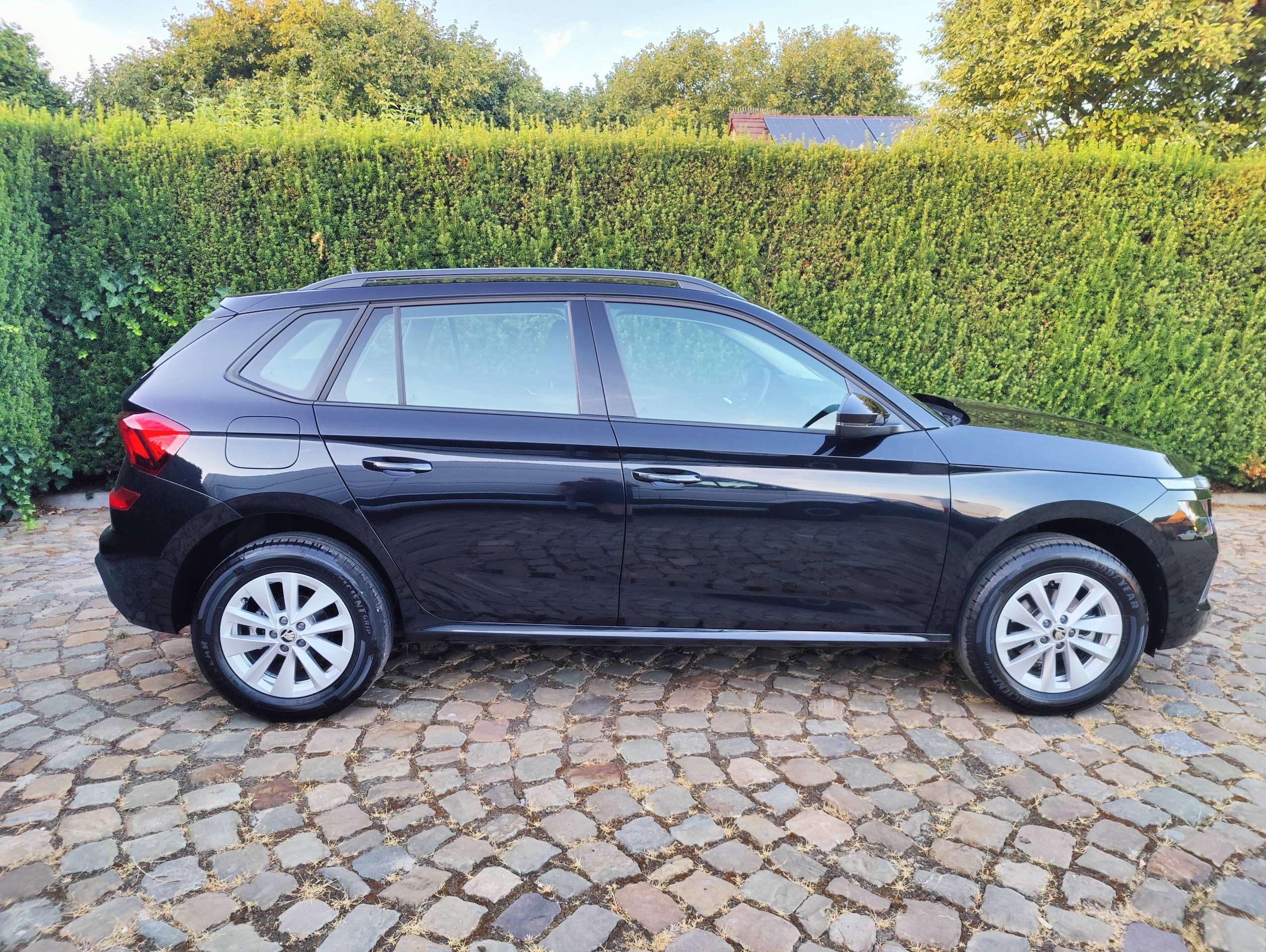 4b6c7bef-e4c2-458c-9bae-b8b6a0e03cf18-skoda-kamiq-kamiq-1-0-tsi-family-20260821.jpg