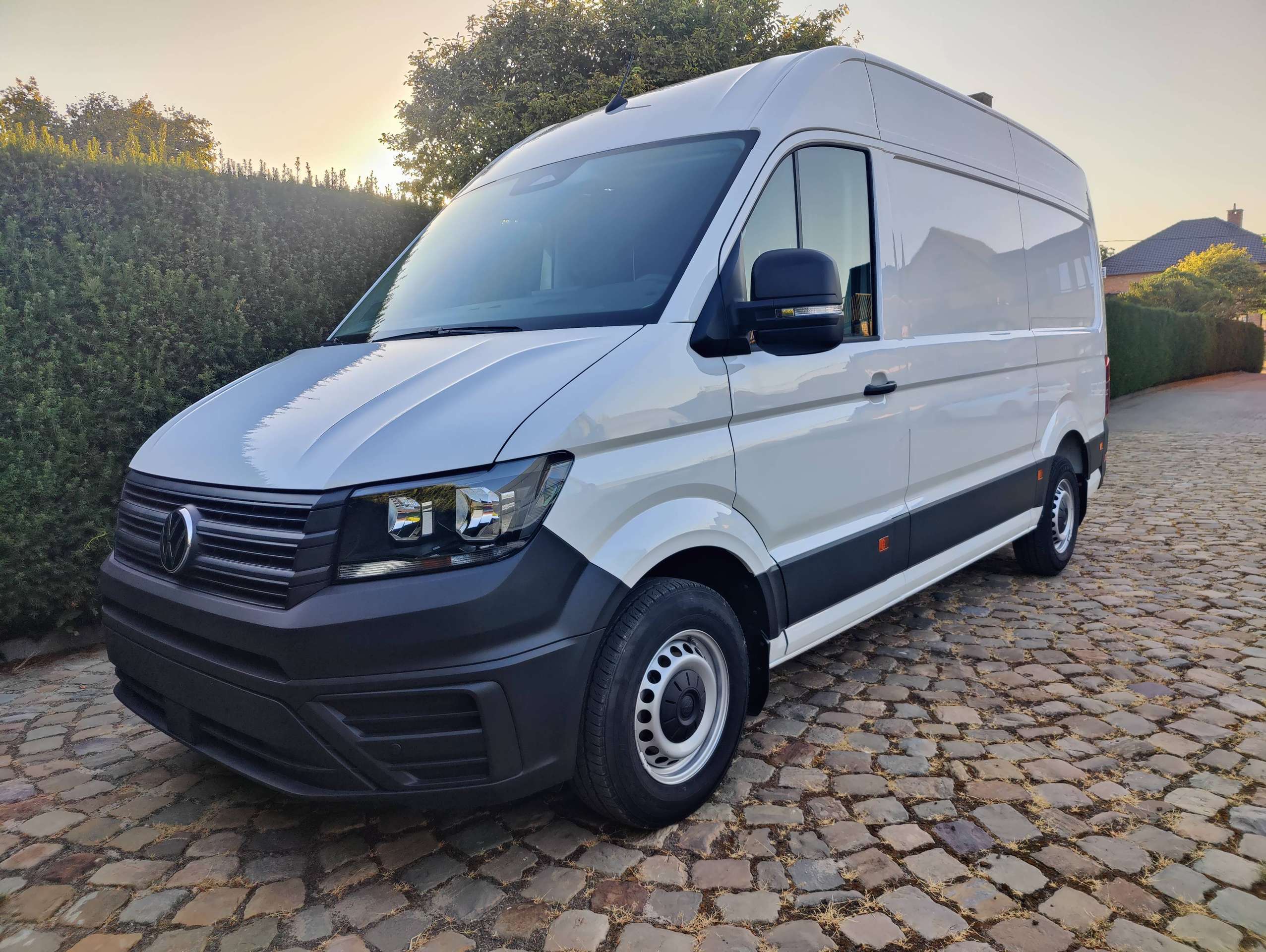 84737104-4534-467f-a552-c48b272aa0d73-volkswagen-crafter-crafter-2-0-cr-tdi-l3h3-20260820.jpg