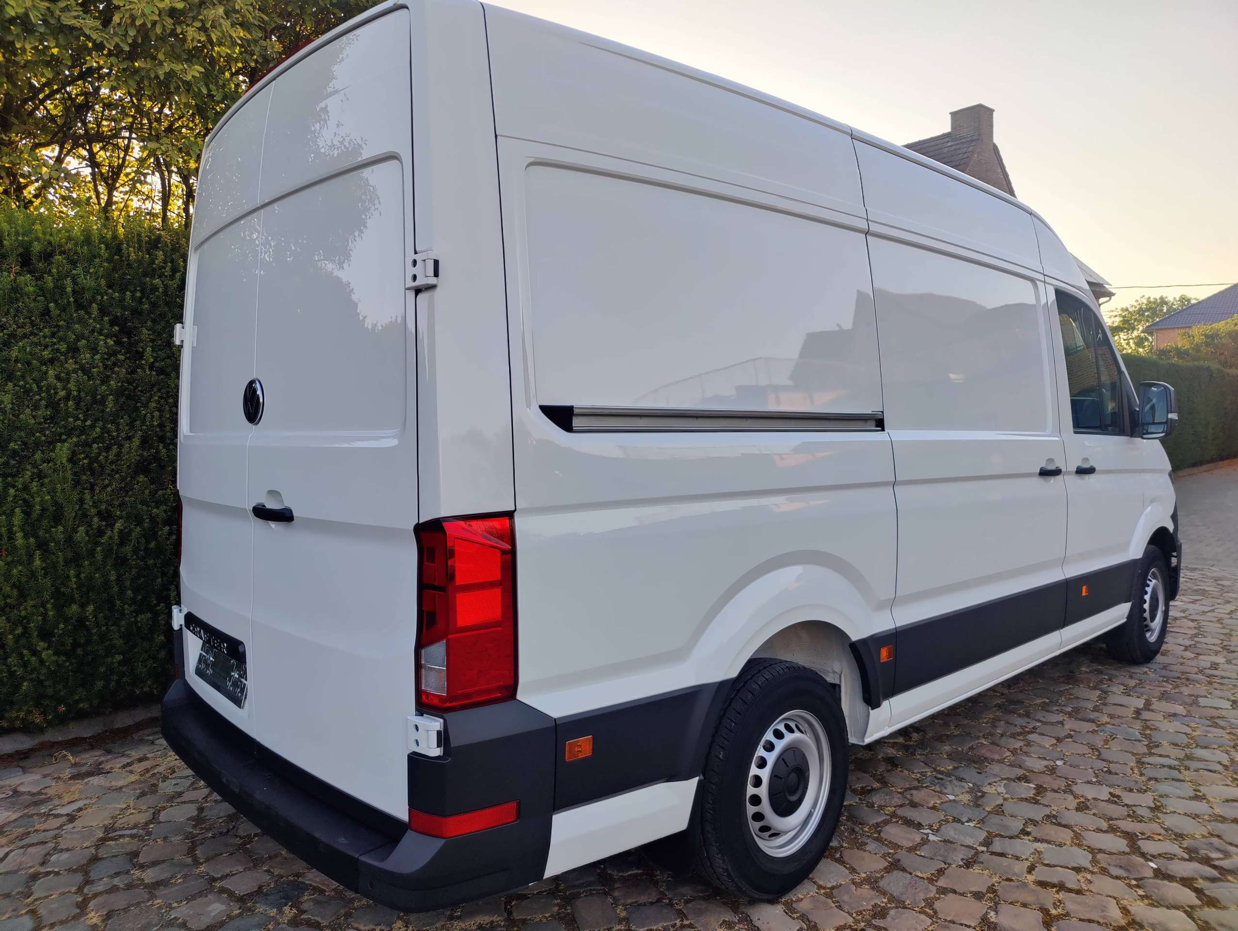 84737104-4534-467f-a552-c48b272aa0d76-volkswagen-crafter-crafter-2-0-cr-tdi-l3h3-20260820.jpg