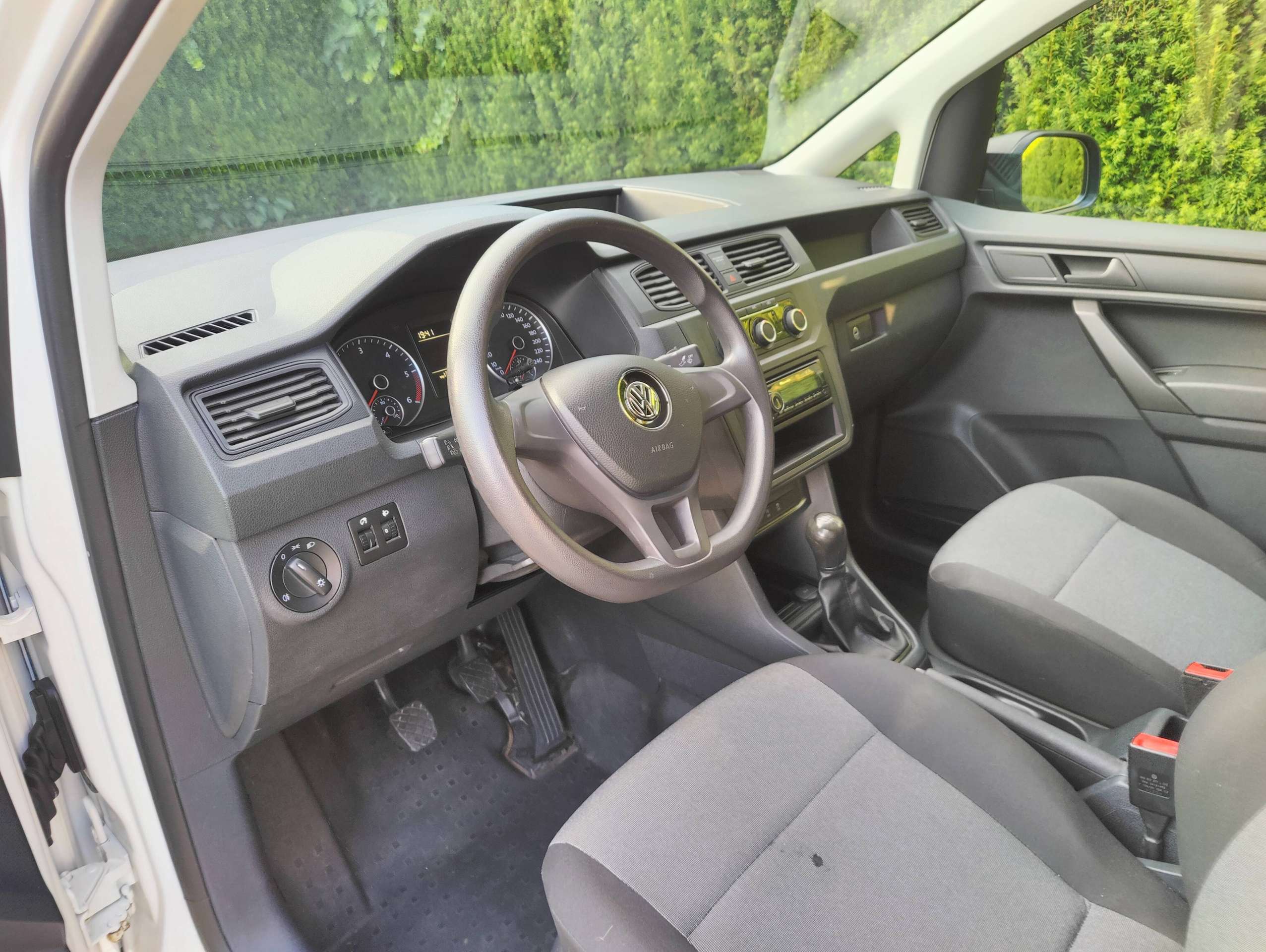 b02e4d02-7a1e-46d6-aeb5-76919765b3cc9-volkswagen-caddy-2-0-cr-tdi-scr-eu6-20260825.jpg