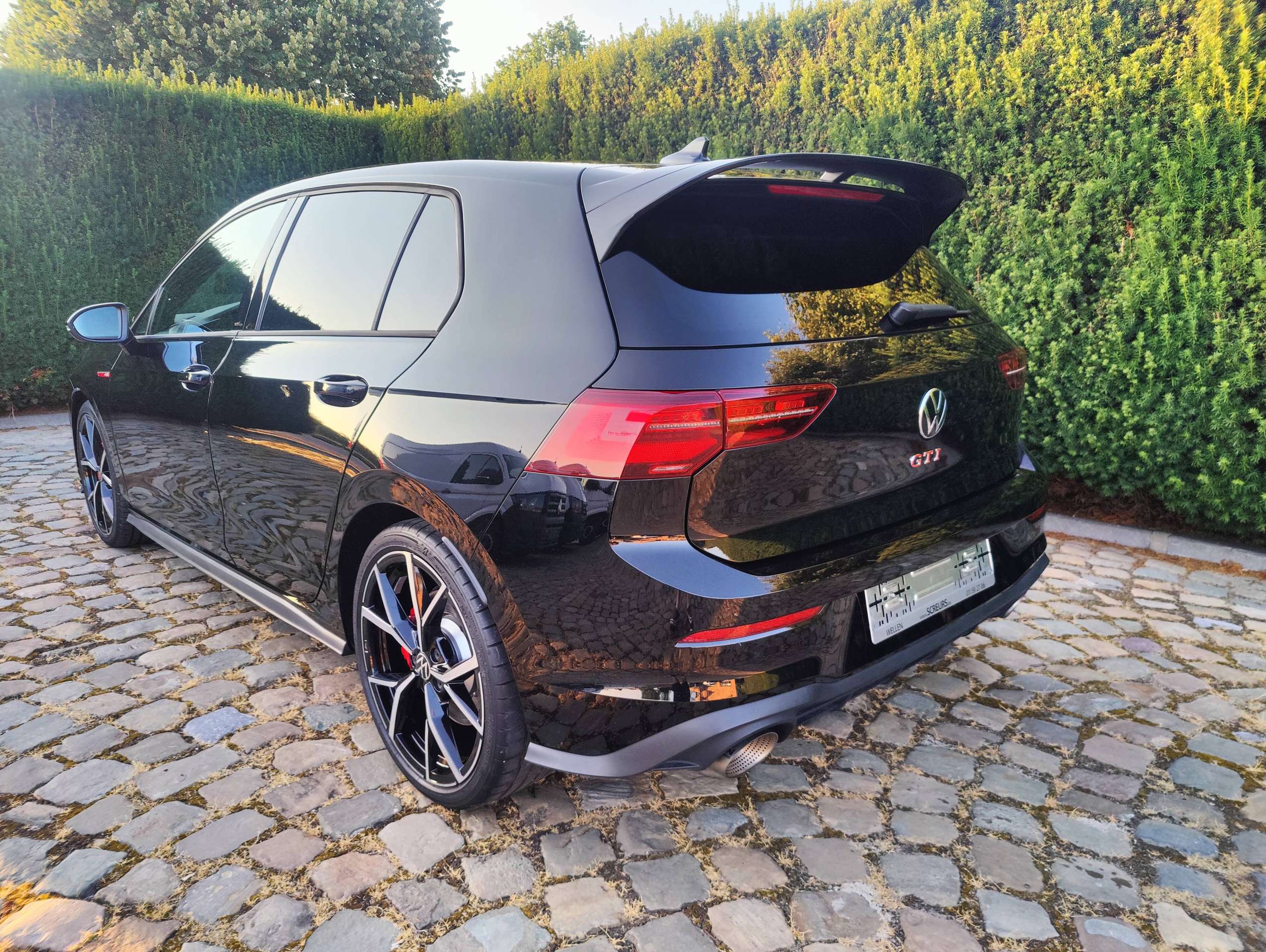 b777bce5-1e09-4c5d-b6ad-088ee6692c6d6-volkswagen-golf-gti-golf-2-0-tsi-gti-clubsport-opf-dsg-akrapovic-20260801.jpg