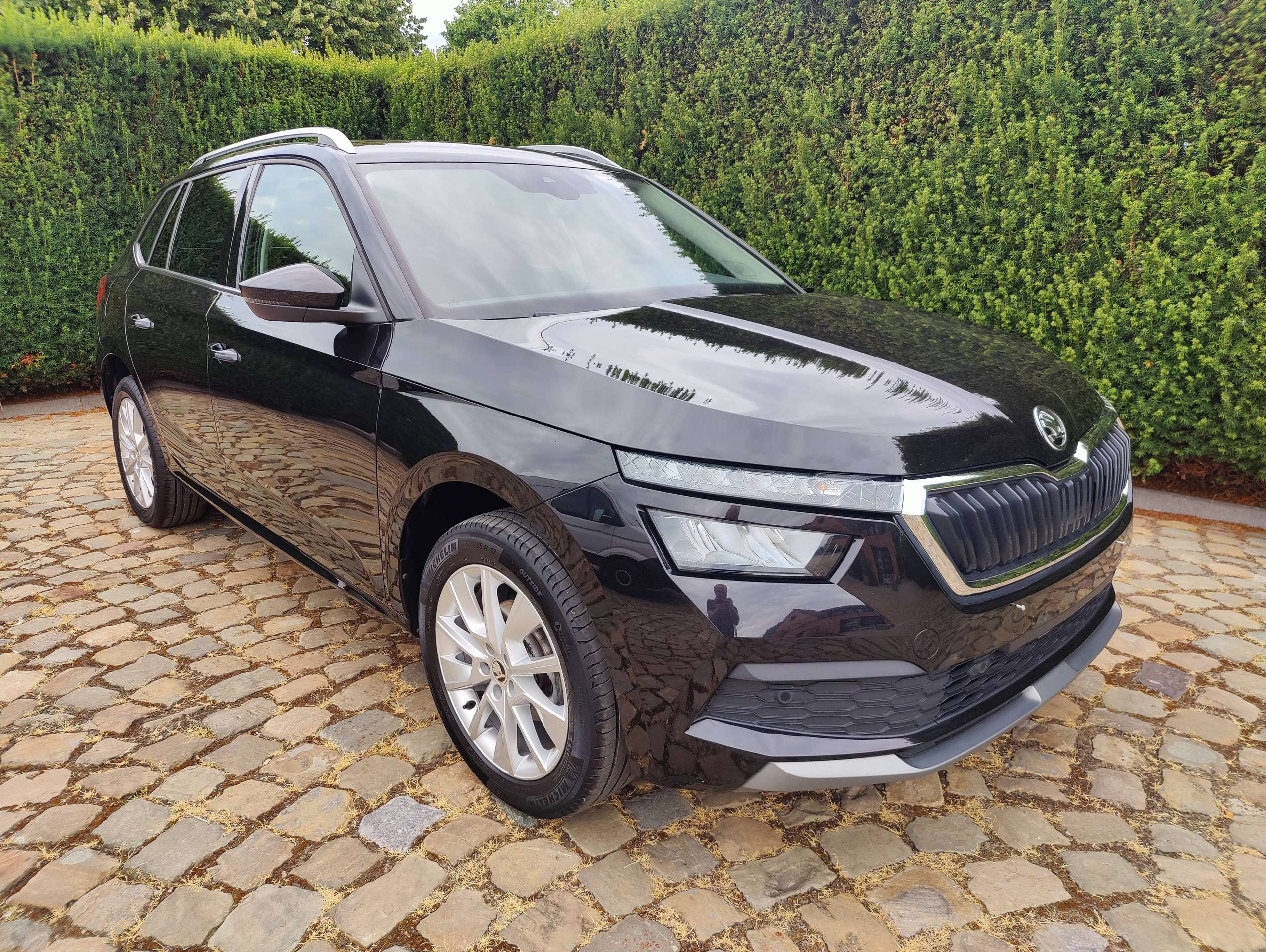 d4de658e-25cd-466a-b7fe-f3cf8e6dfe313-skoda-kamiq-kamiq-1-0-tsi-clever-dsg-20260808.jpg