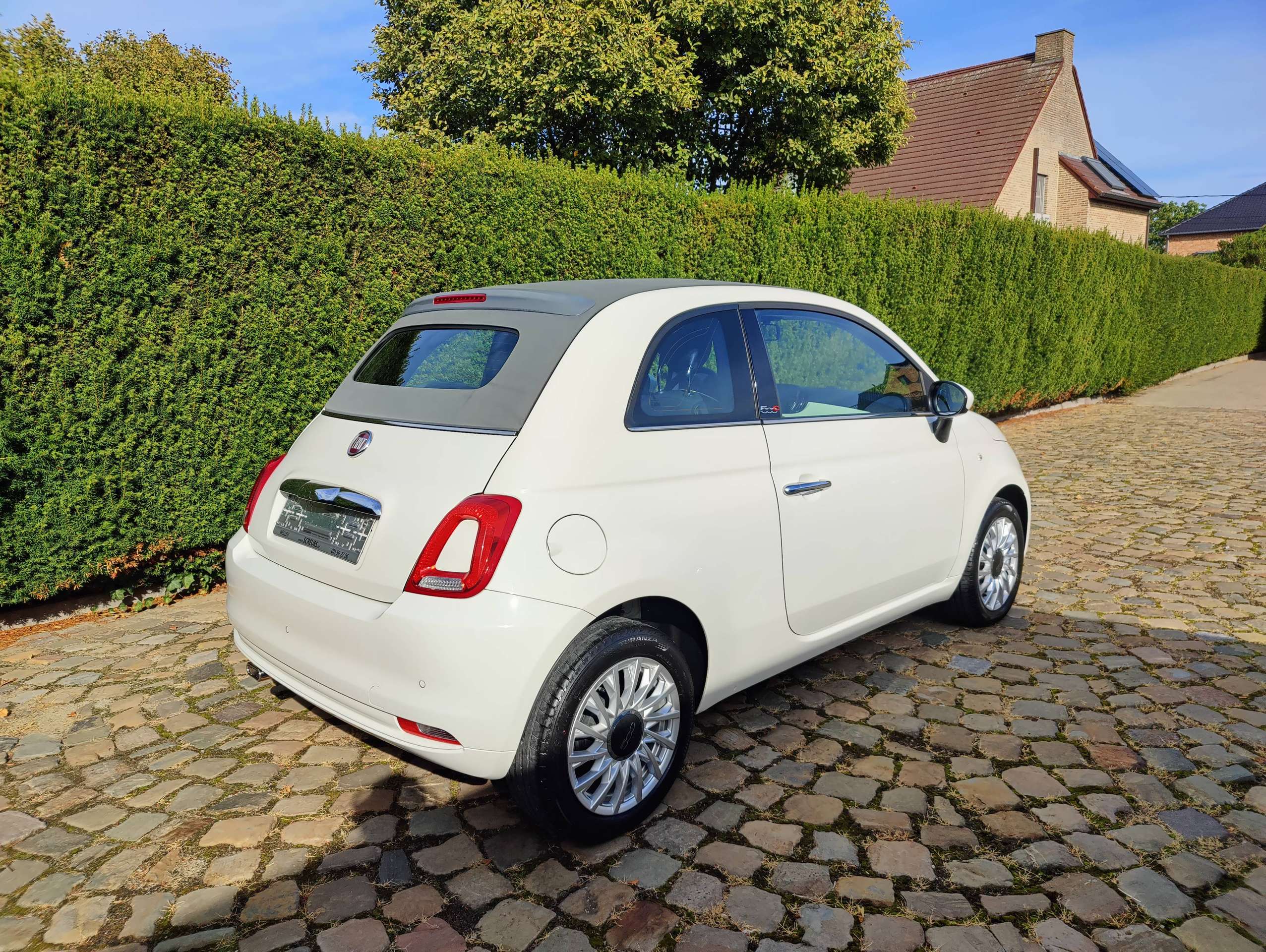 d9db9e01-1a3f-43b7-8b4f-5354ed8418d014-fiat-500c-500c-1-2i-lounge-eu6d-temp-lounge-20260831.jpg