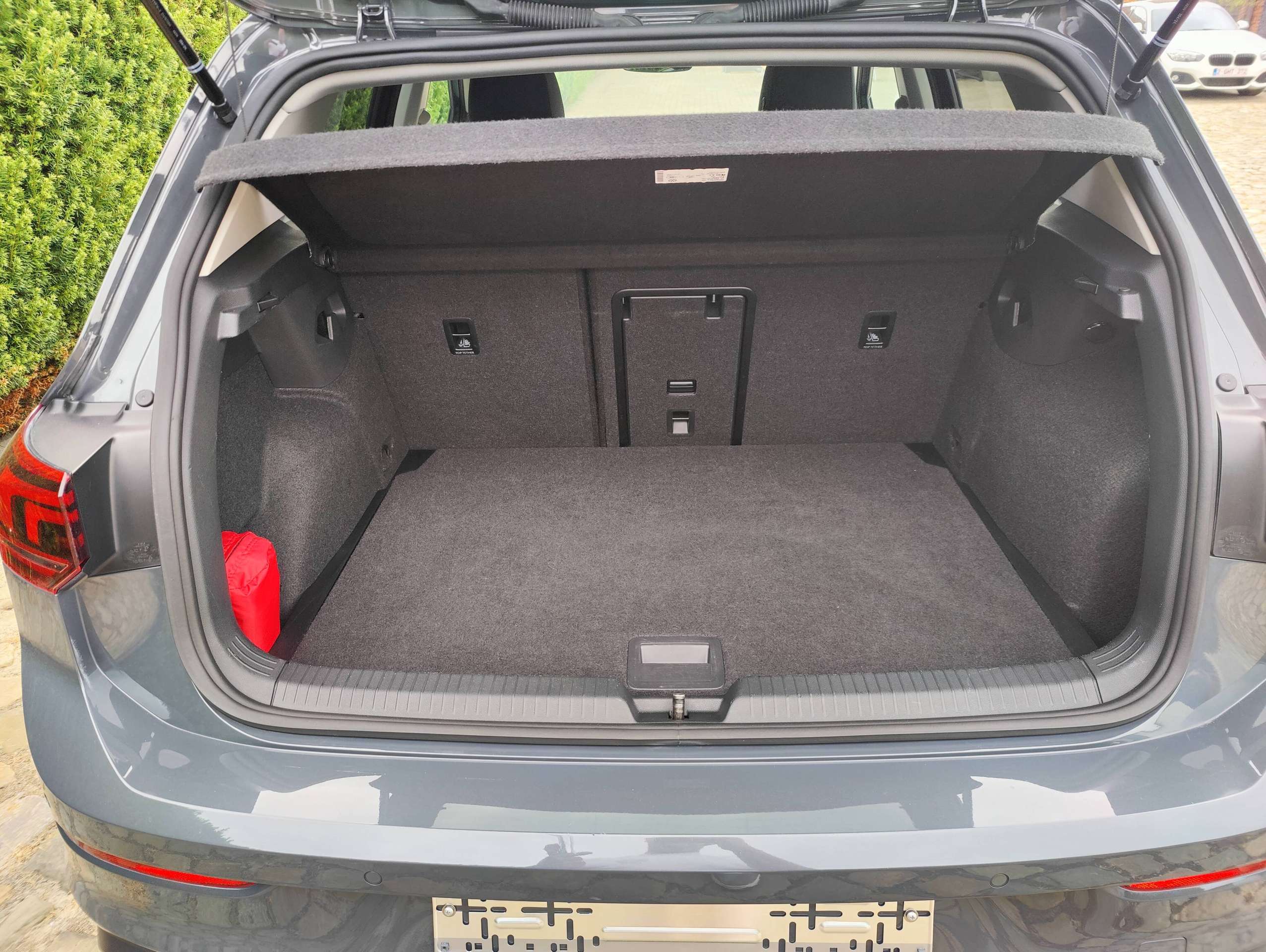 db4d09b1-b0bb-4268-b50b-73e1739e5ef412-volkswagen-golf-8-5-golf-1-5-tsi-life-20260808.jpg
