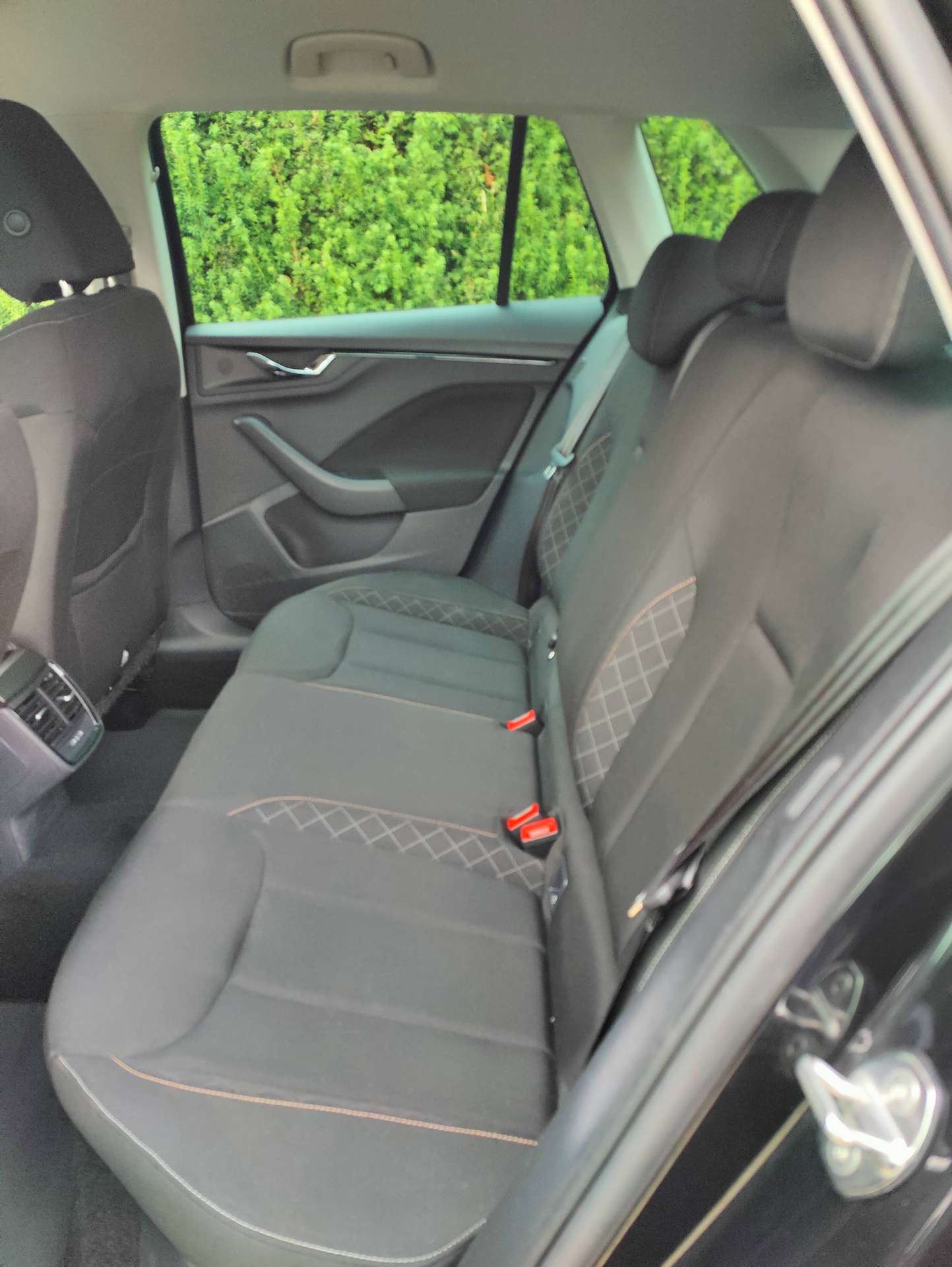 2a01a9aa-8985-4392-b7b1-7833a3f5435811-skoda-kamiq-kamiq-1-0-tsi-clever-dsg-20260912.jpg