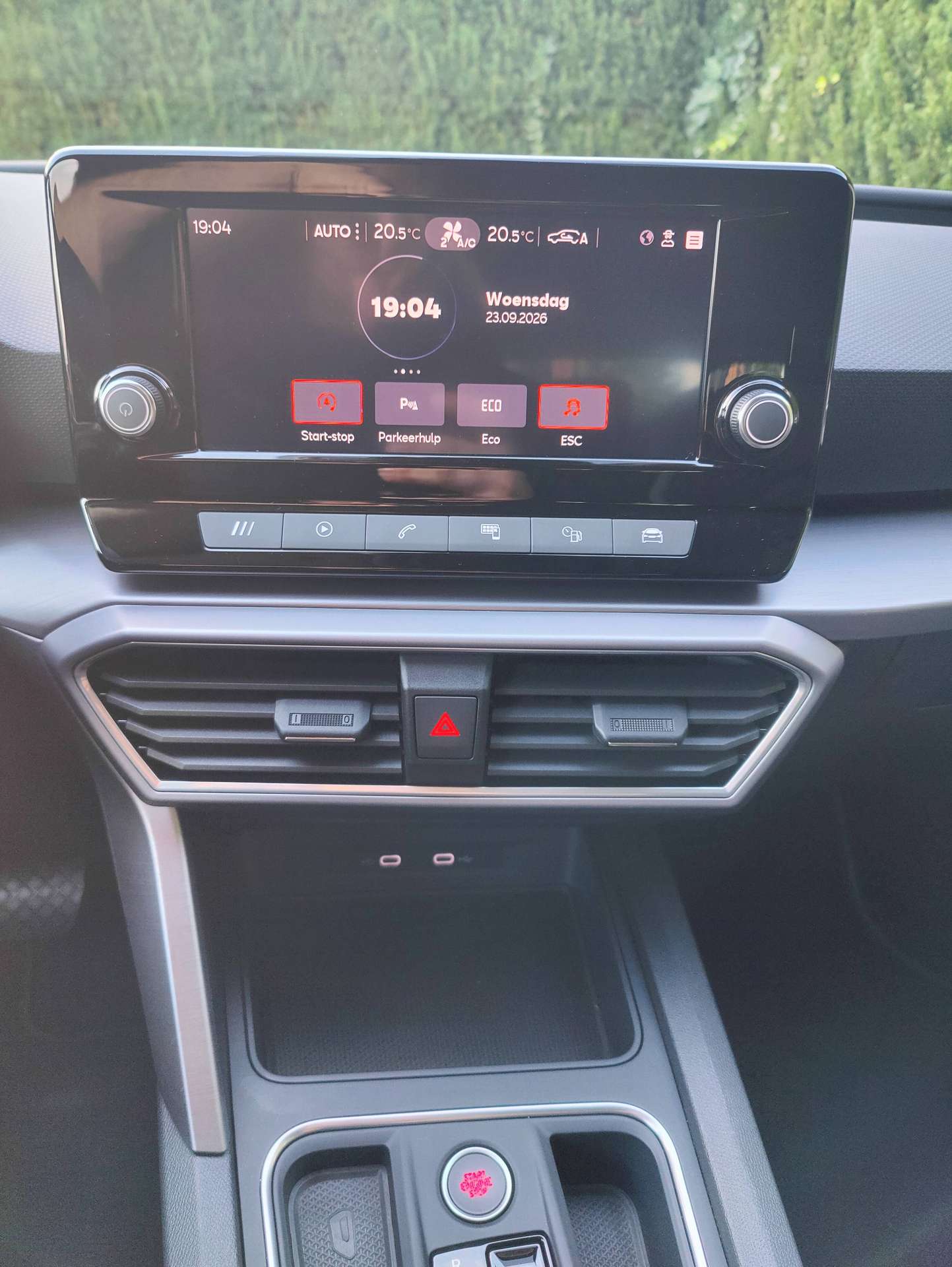 775b5071-c2b7-48d1-aabf-9cc638a21ef020-seat-leon-leon-st-1-5-tsi-act-fr-dsg-eu6-2-20260924.jpg