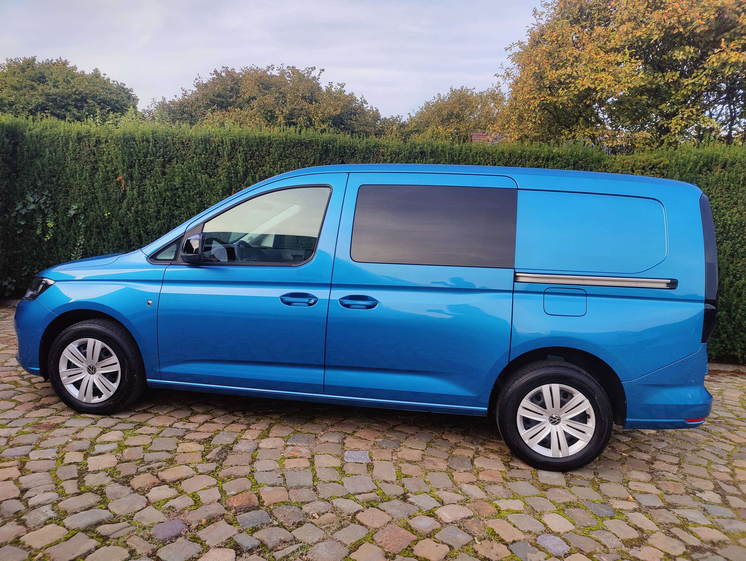 ab43202f-9d6e-447a-8776-c6ace4ef04344-volkswagen-caddy-2-0-tdi-maxi-dsg-20260926.jpg