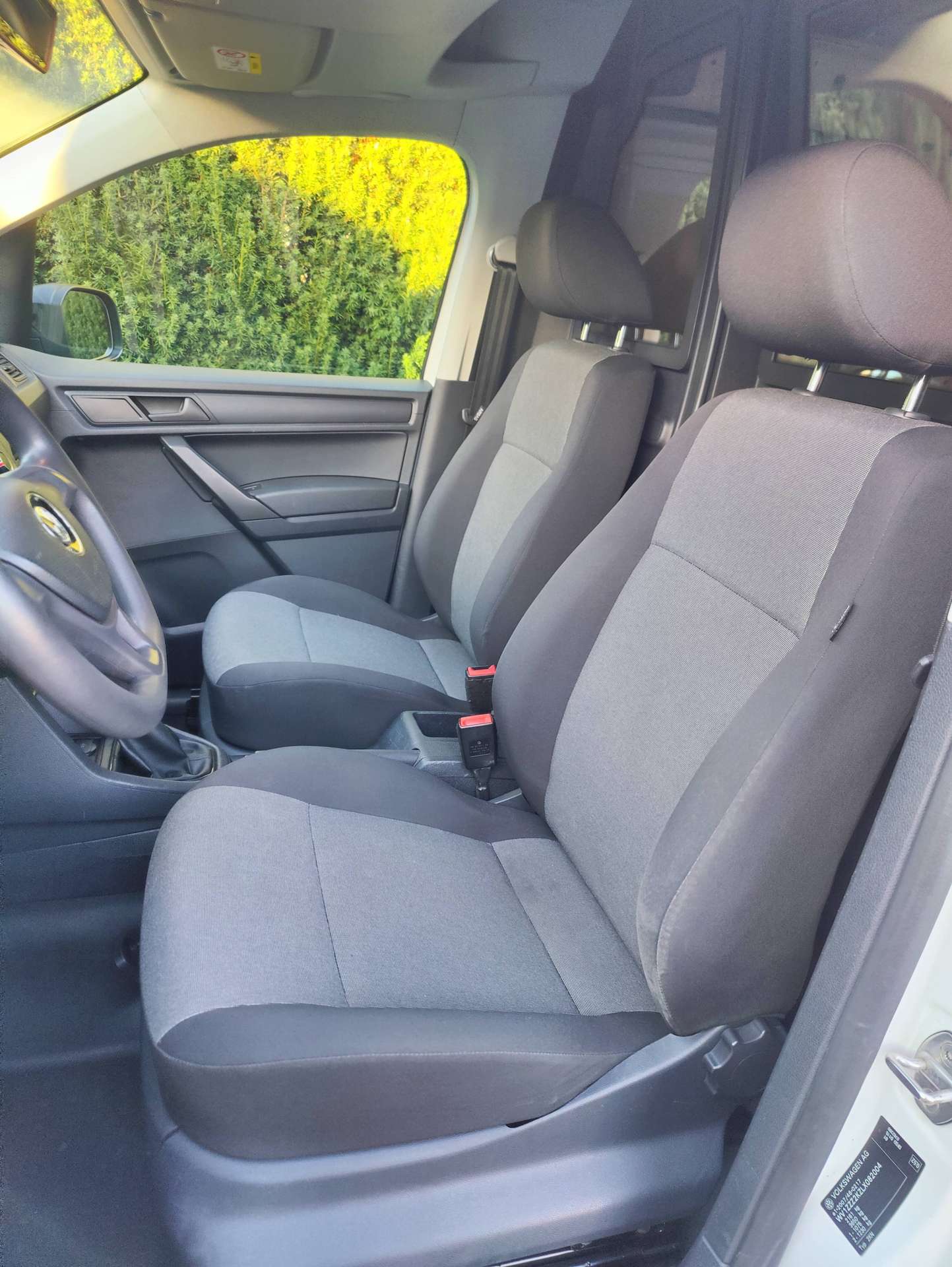 b95fc577-bb38-4a96-9a00-e205842138a810-volkswagen-caddy-2-0-cr-tdi-scr-netto-11529btw-20260922.jpg