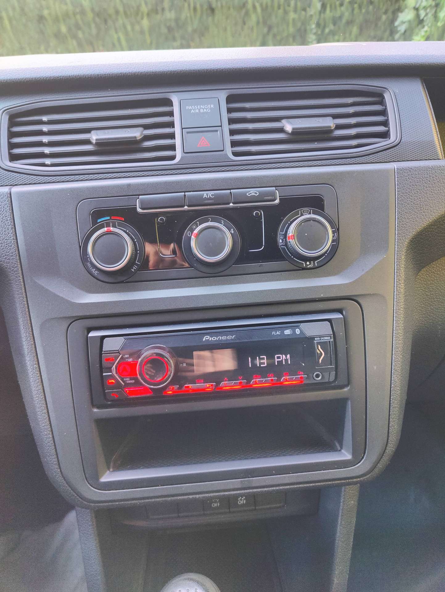 b95fc577-bb38-4a96-9a00-e205842138a815-volkswagen-caddy-2-0-cr-tdi-scr-netto-11529btw-20260922.jpg