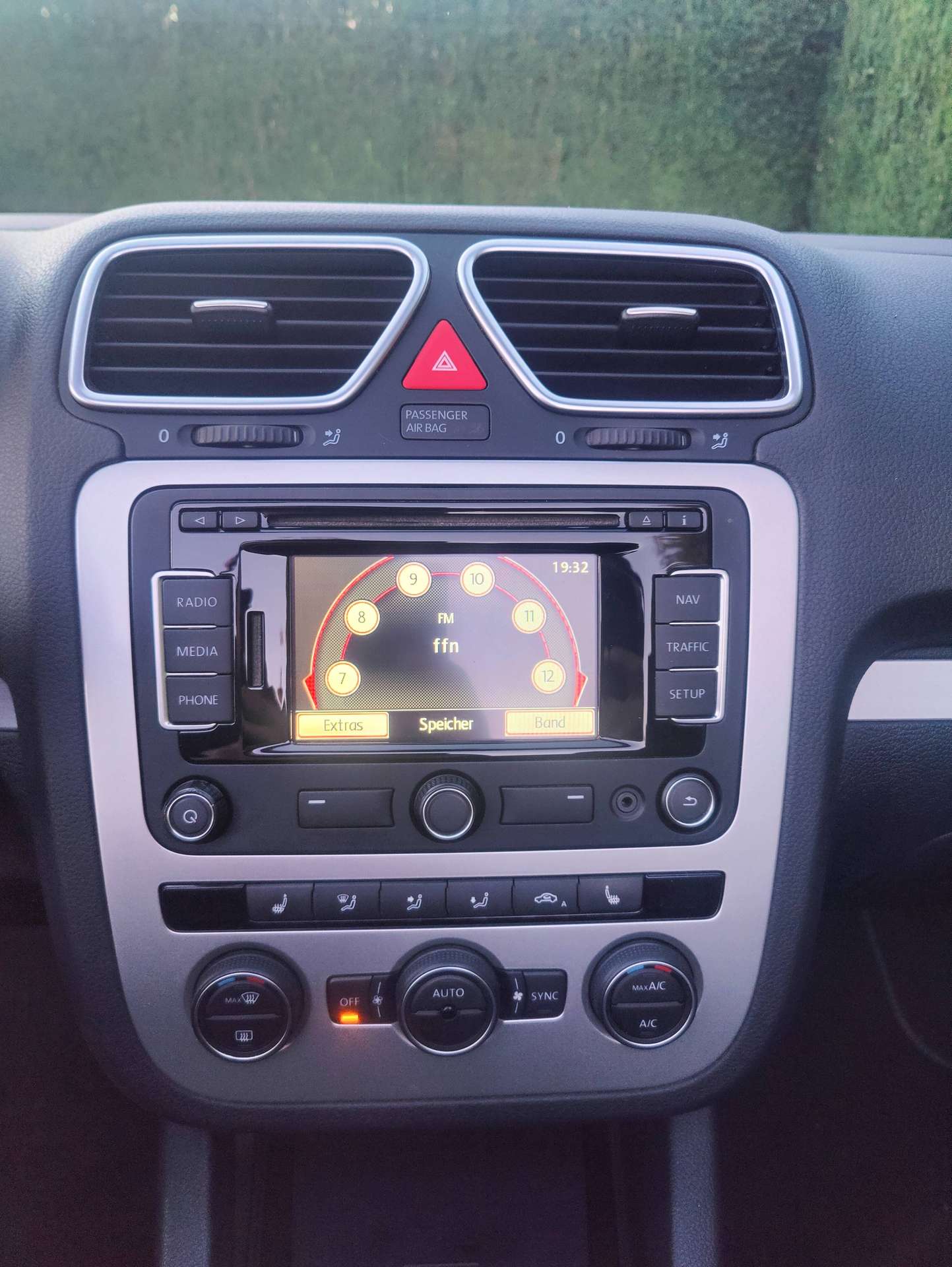 eb93f361-4343-4f1b-bc39-aa44753b9e8a12-volkswagen-eos-eos-2-0-tsi-20260926.jpg
