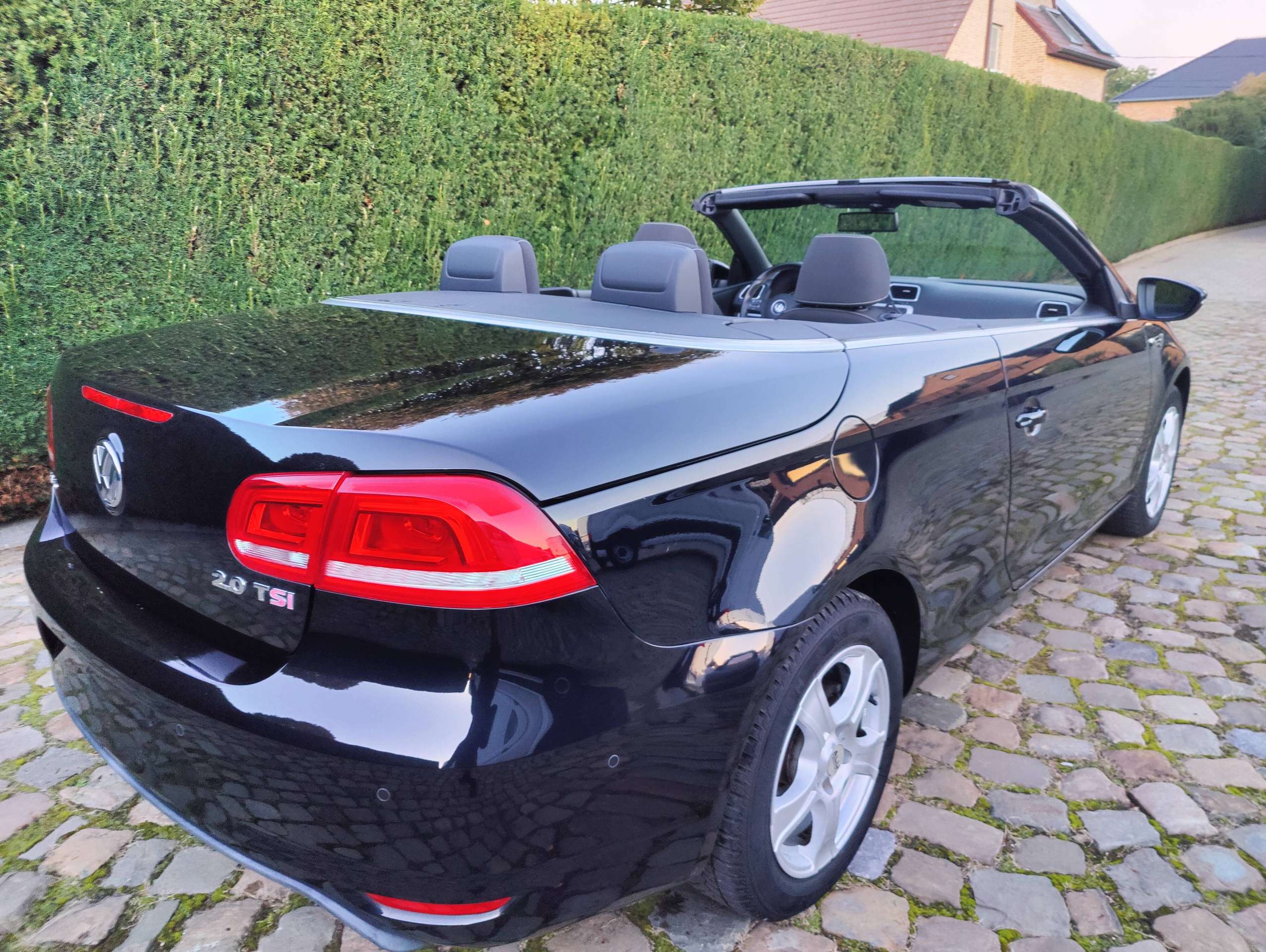 eb93f361-4343-4f1b-bc39-aa44753b9e8a4-volkswagen-eos-eos-2-0-tsi-20260926.jpg