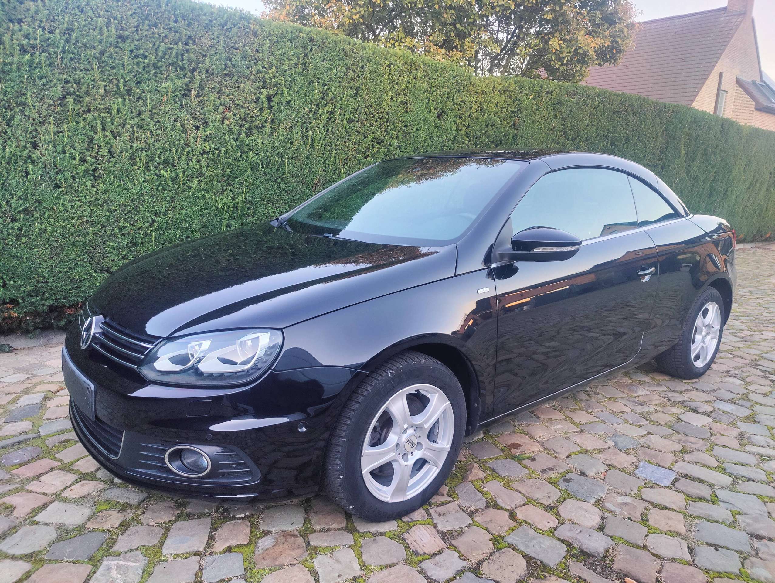 eb93f361-4343-4f1b-bc39-aa44753b9e8a6-volkswagen-eos-eos-2-0-tsi-20260926.jpg
