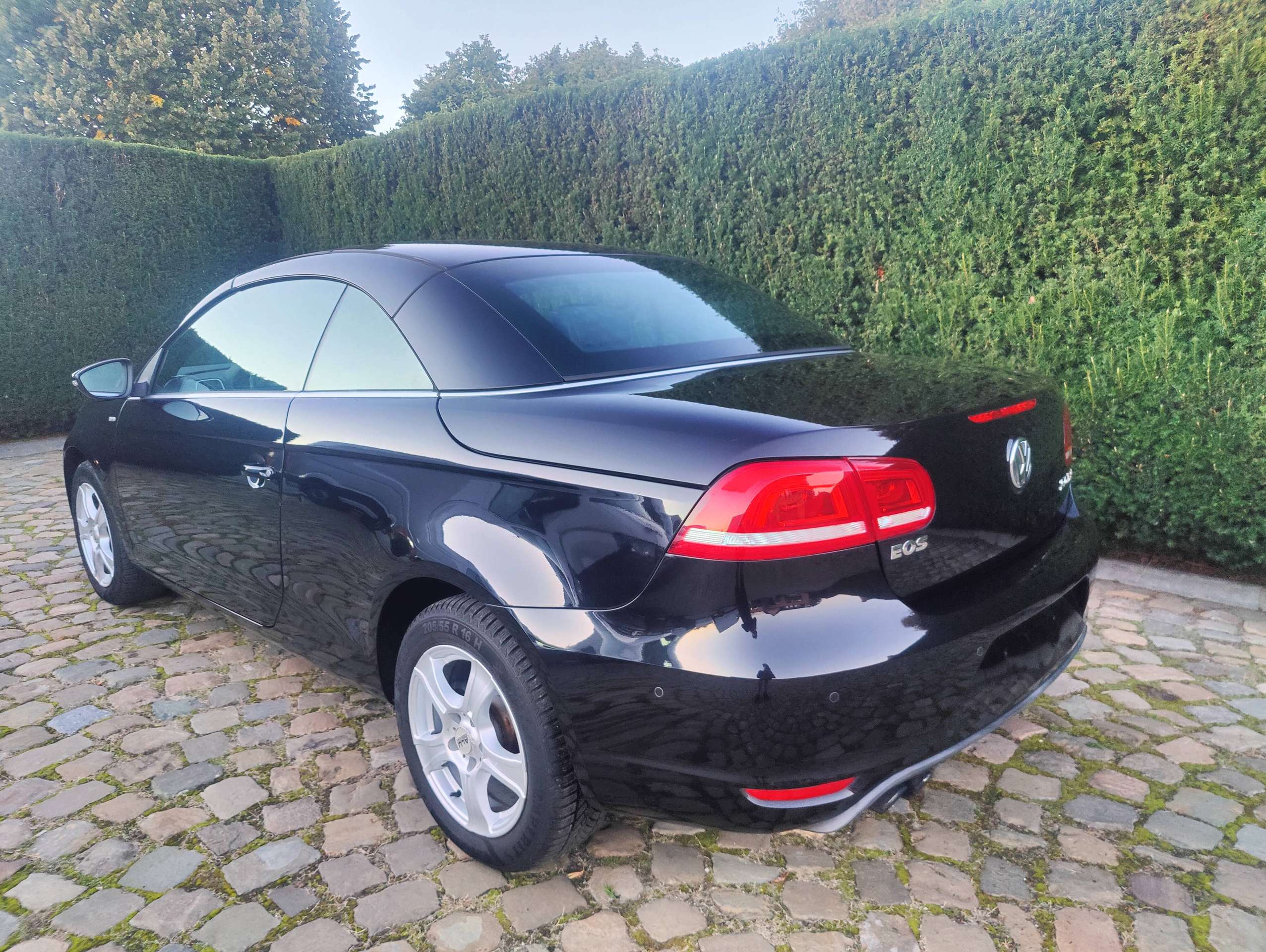 eb93f361-4343-4f1b-bc39-aa44753b9e8a7-volkswagen-eos-eos-2-0-tsi-20260926.jpg