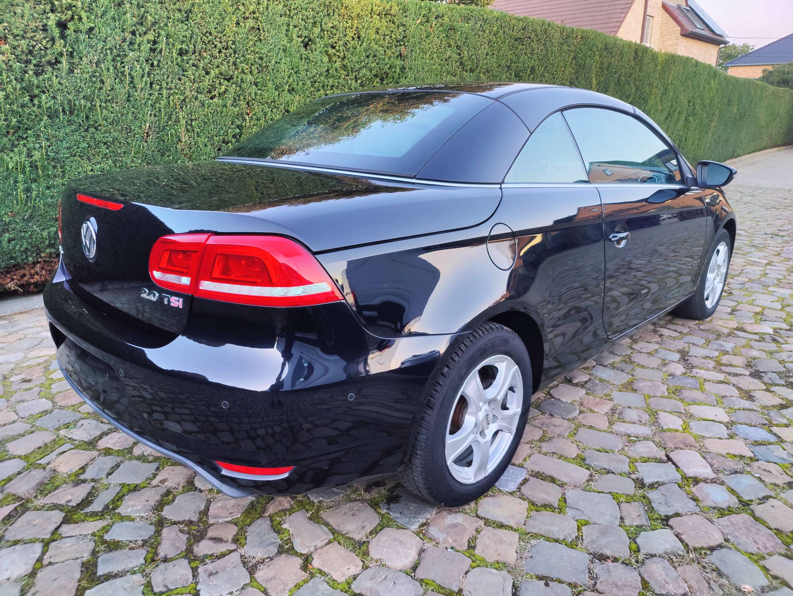 eb93f361-4343-4f1b-bc39-aa44753b9e8a8-volkswagen-eos-eos-2-0-tsi-20260926.jpg