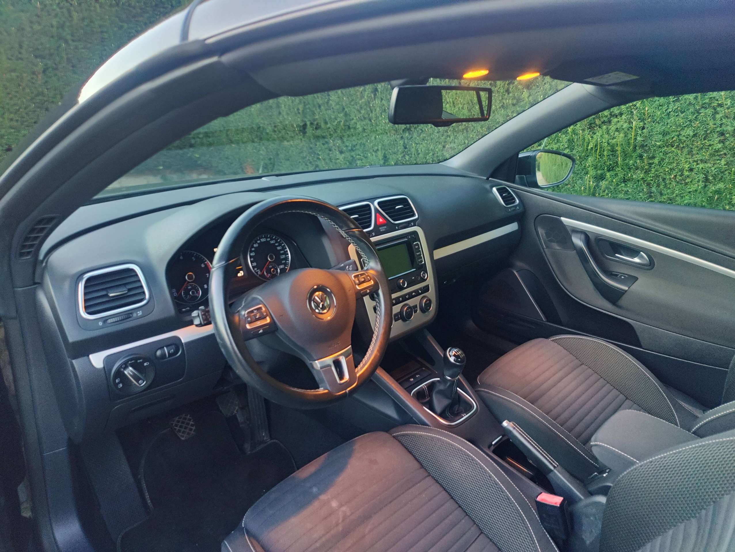 eb93f361-4343-4f1b-bc39-aa44753b9e8a9-volkswagen-eos-eos-2-0-tsi-20260926.jpg