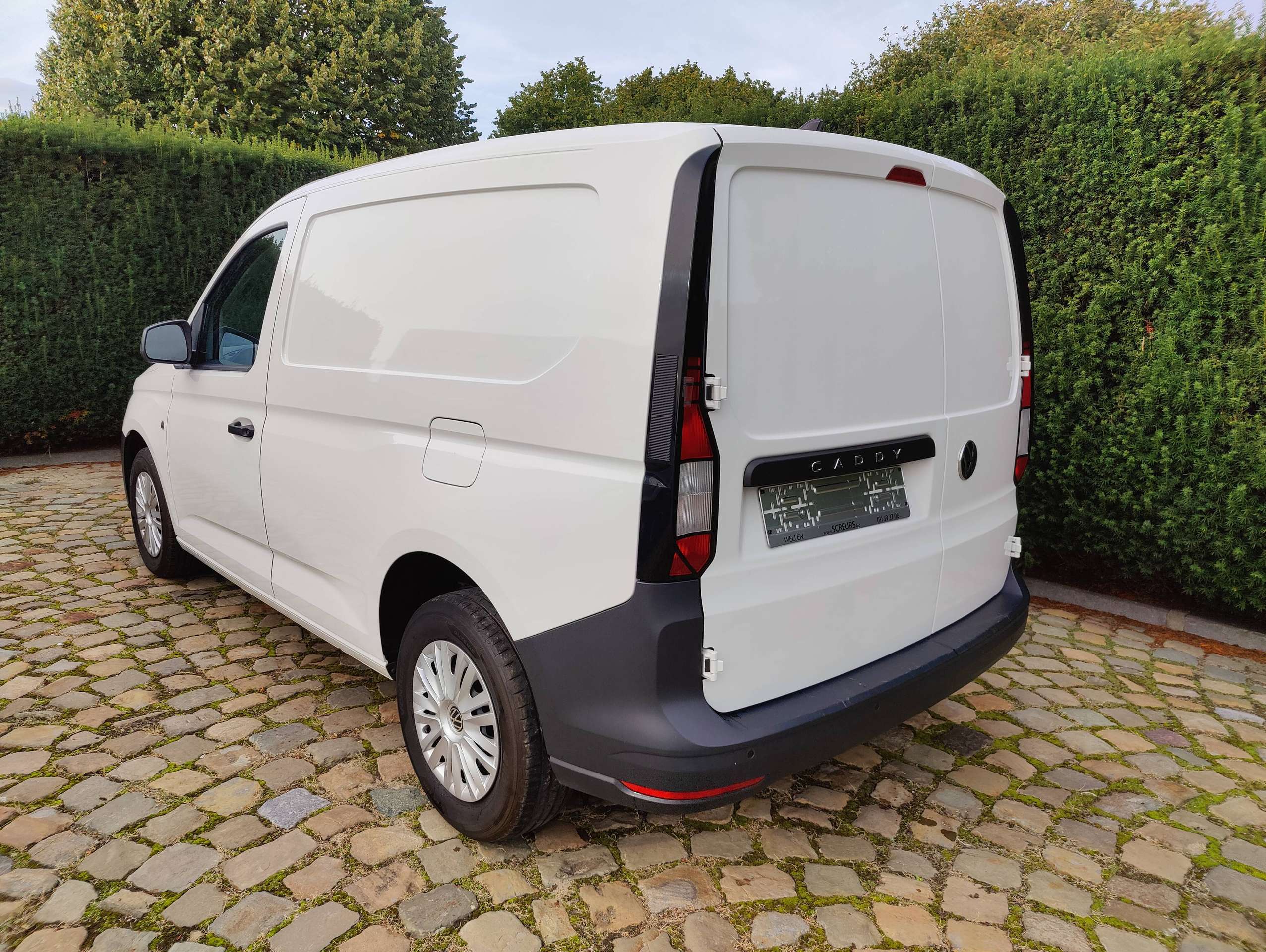 ee10c9f1-0953-42d4-95e9-7d1bd5d62c095-volkswagen-caddy-van-2-0-tdi-20260920.jpg