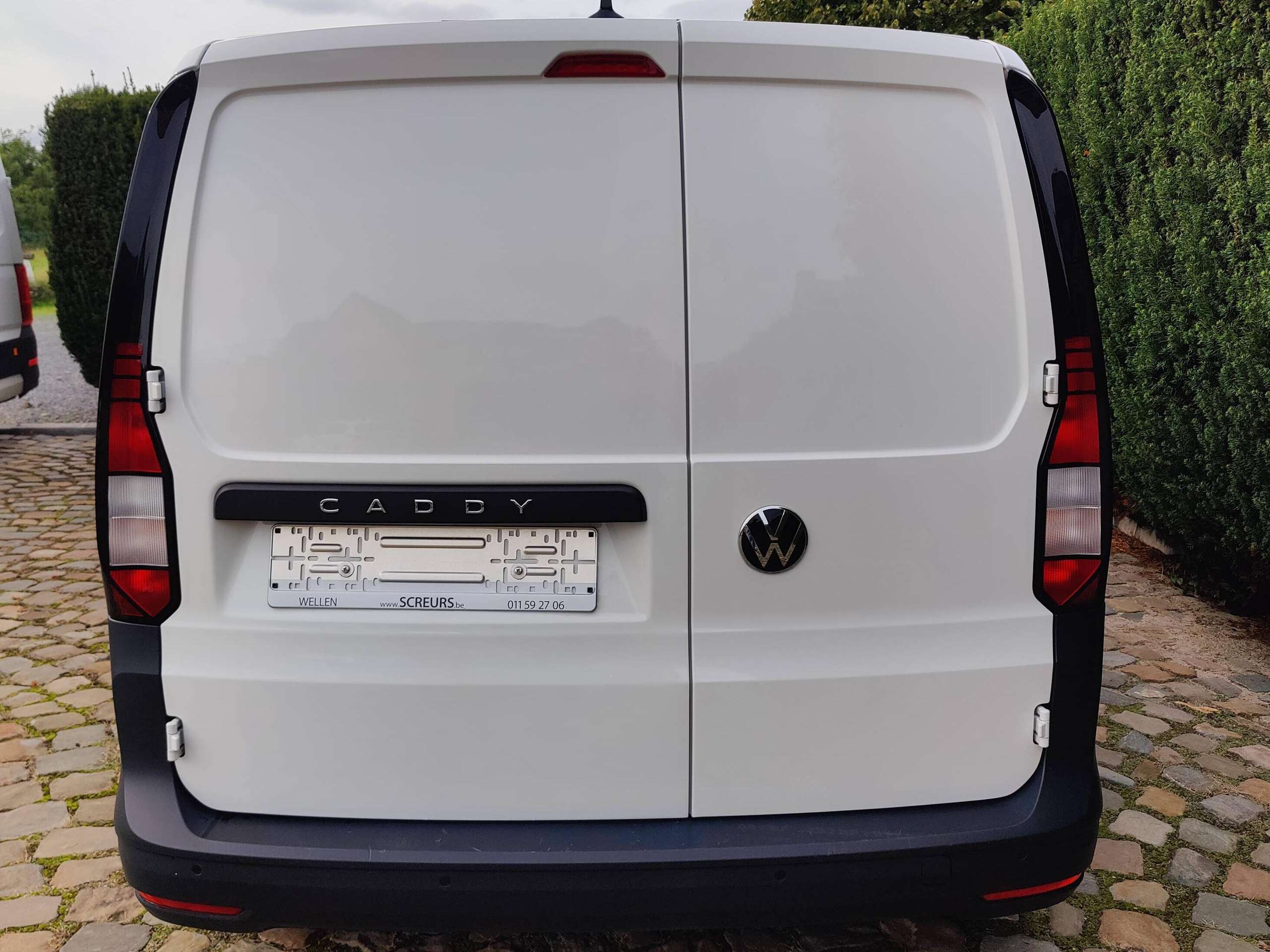 ee10c9f1-0953-42d4-95e9-7d1bd5d62c096-volkswagen-caddy-van-2-0-tdi-20260920.jpg