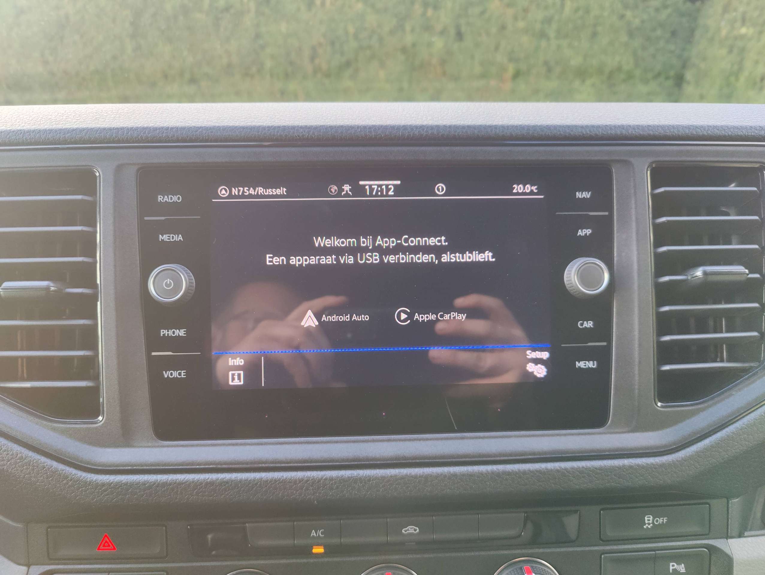 17864b4f-f419-47ec-91e0-5bb0a9ac18f015-volkswagen-crafter-crafter-2-0-cr-tdi-l4h3-navigatieandroid-auto-apple-carplay-20261003.jpg