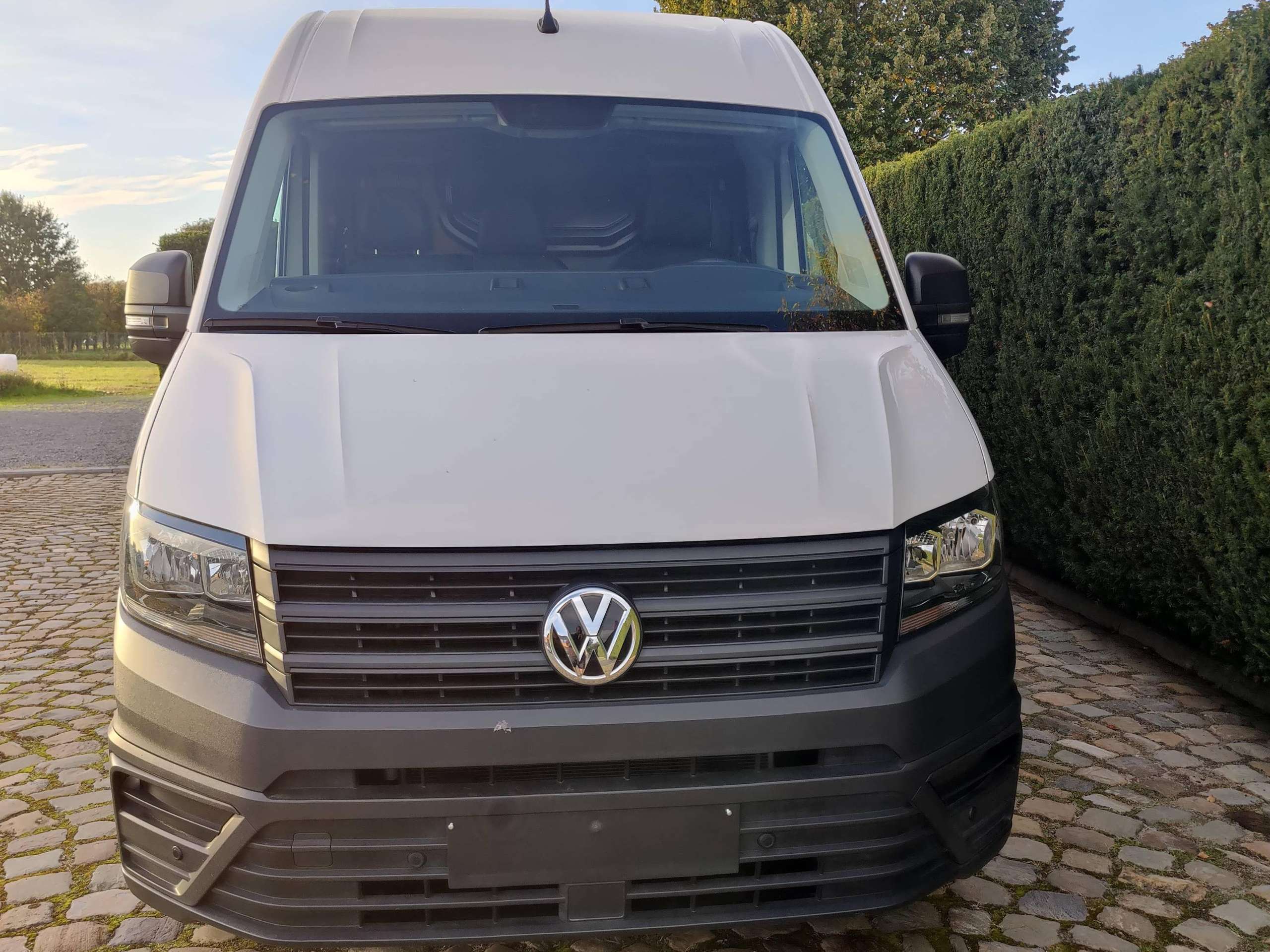 17864b4f-f419-47ec-91e0-5bb0a9ac18f02-volkswagen-crafter-crafter-2-0-cr-tdi-l4h3-navigatieandroid-auto-apple-carplay-20261003.jpg