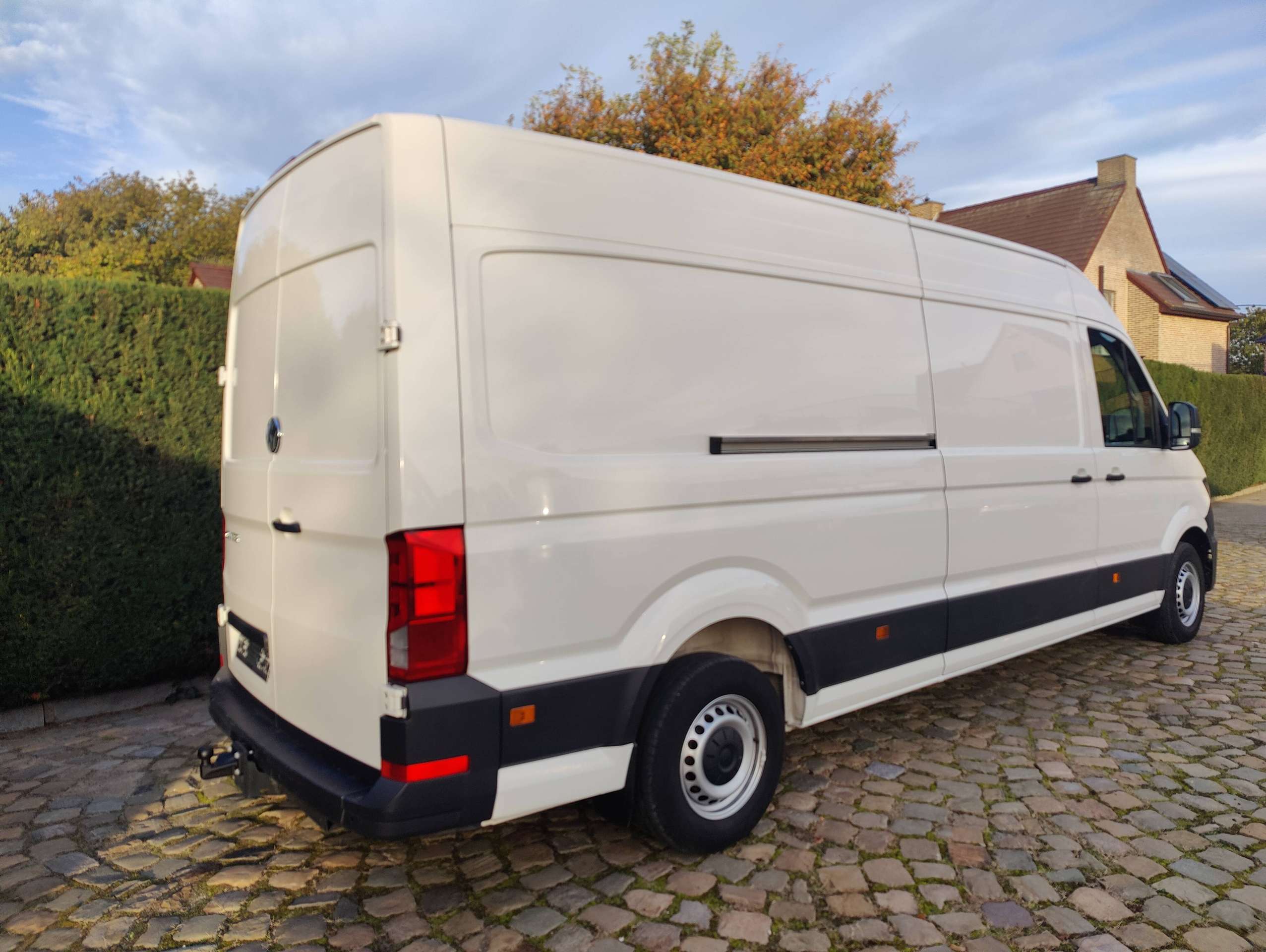 17864b4f-f419-47ec-91e0-5bb0a9ac18f07-volkswagen-crafter-crafter-2-0-cr-tdi-l4h3-navigatieandroid-auto-apple-carplay-20261003.jpg