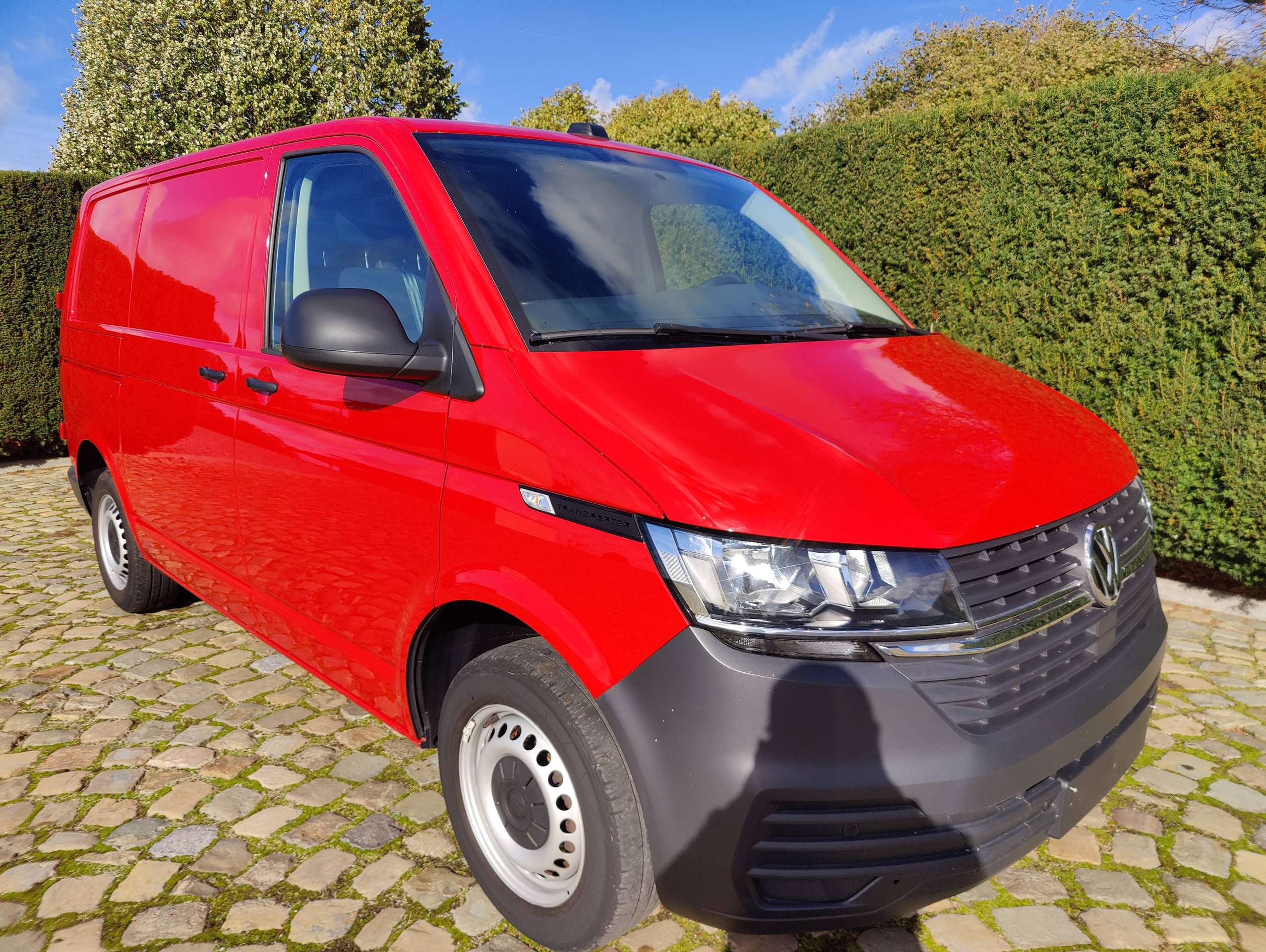 6b848a96-6252-4289-a99c-8ff3360b94b81-volkswagen-t6-1-transporter-2-0-tdi-scr-bmt-dsg-eu6d-temp-20261024.jpg