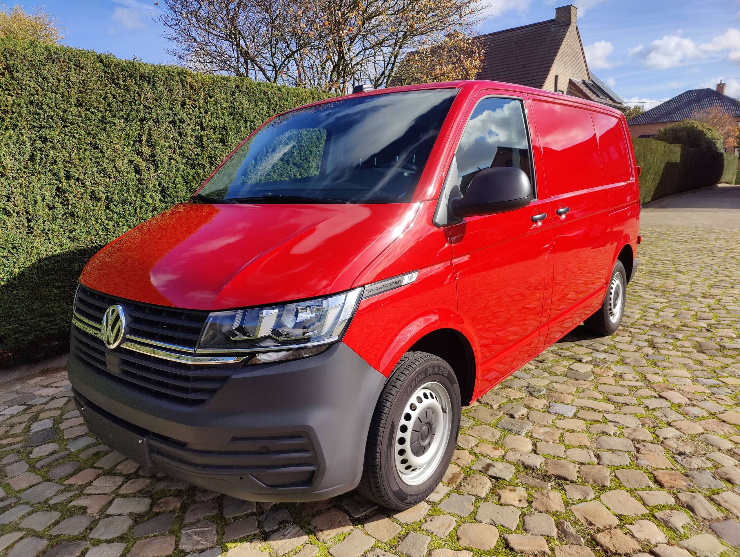 6b848a96-6252-4289-a99c-8ff3360b94b83-volkswagen-t6-1-transporter-2-0-tdi-scr-bmt-dsg-eu6d-temp-20261024.jpg